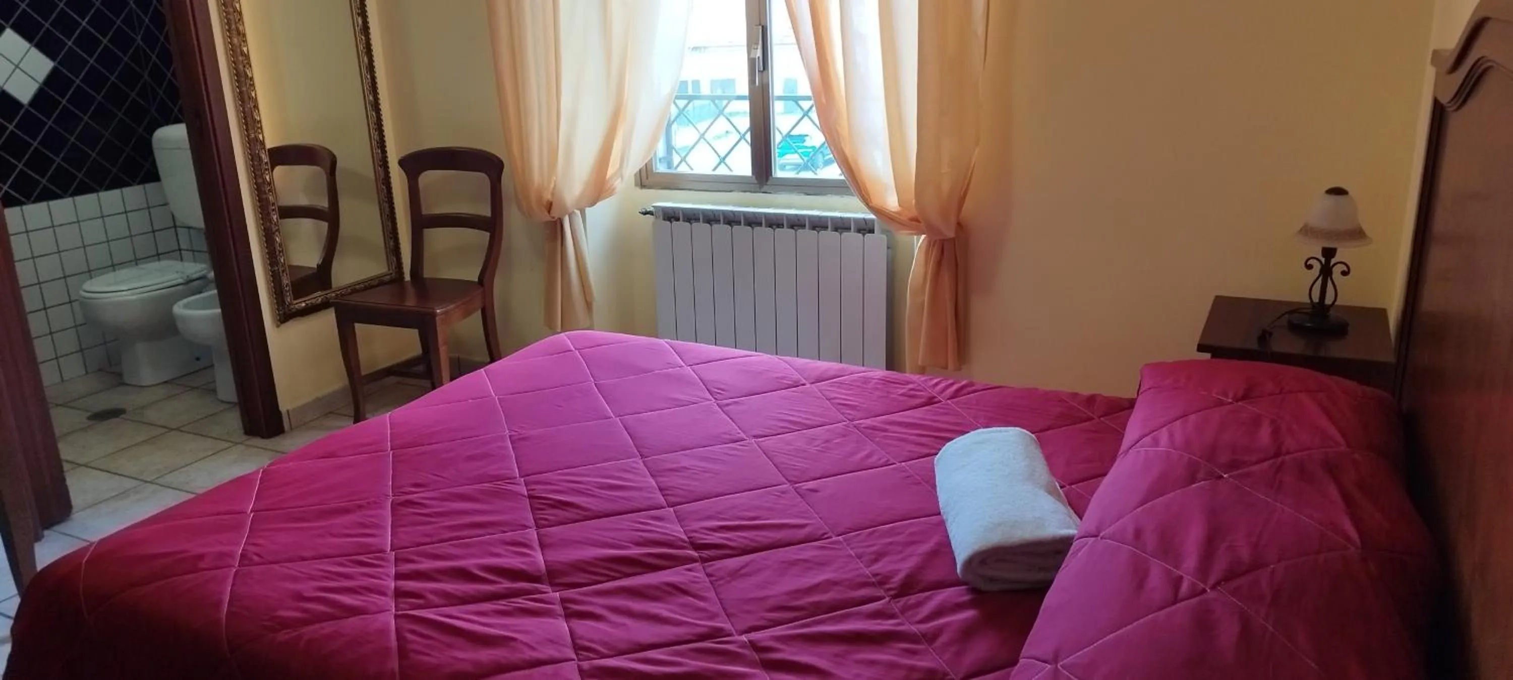 Bed in Hotel Colosseo Colleferro