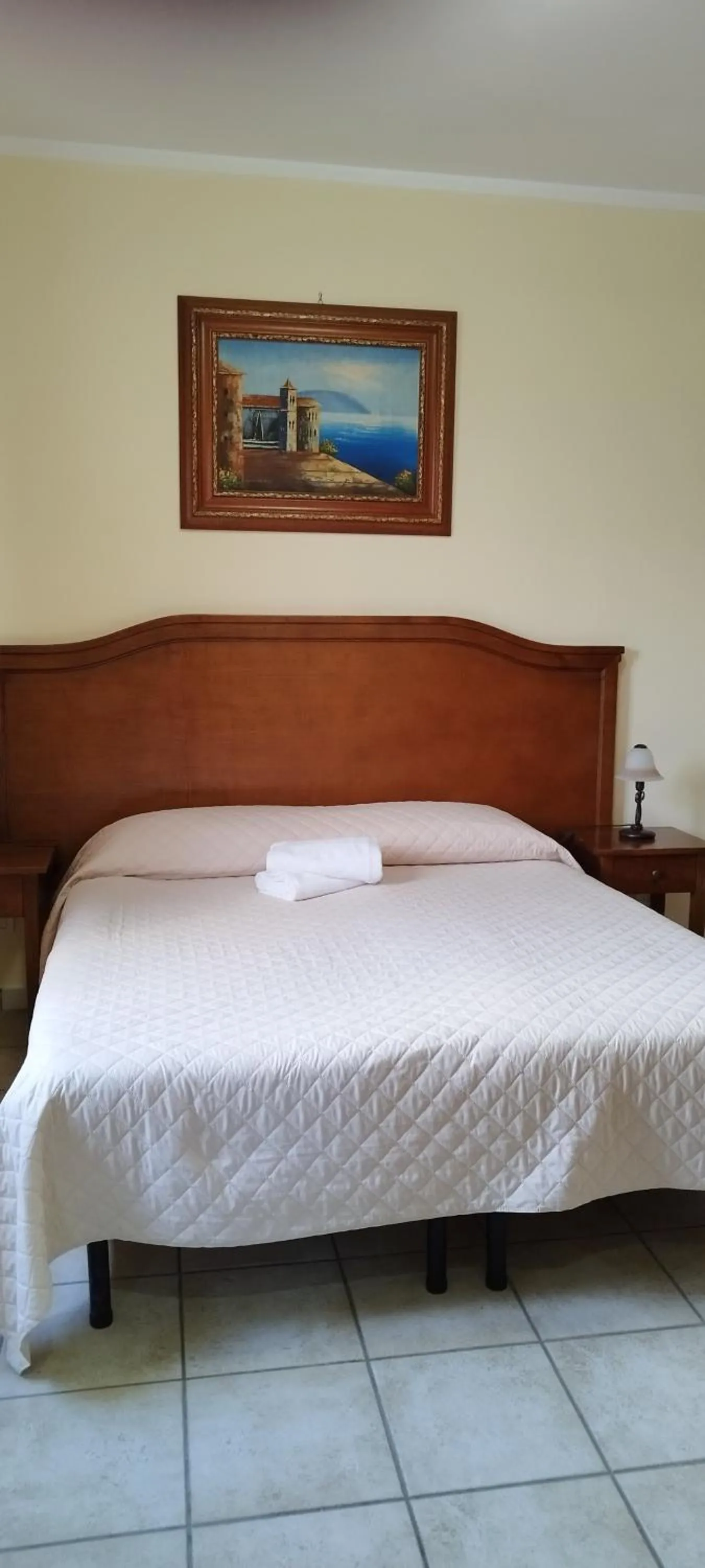 Bed in Hotel Colosseo Colleferro