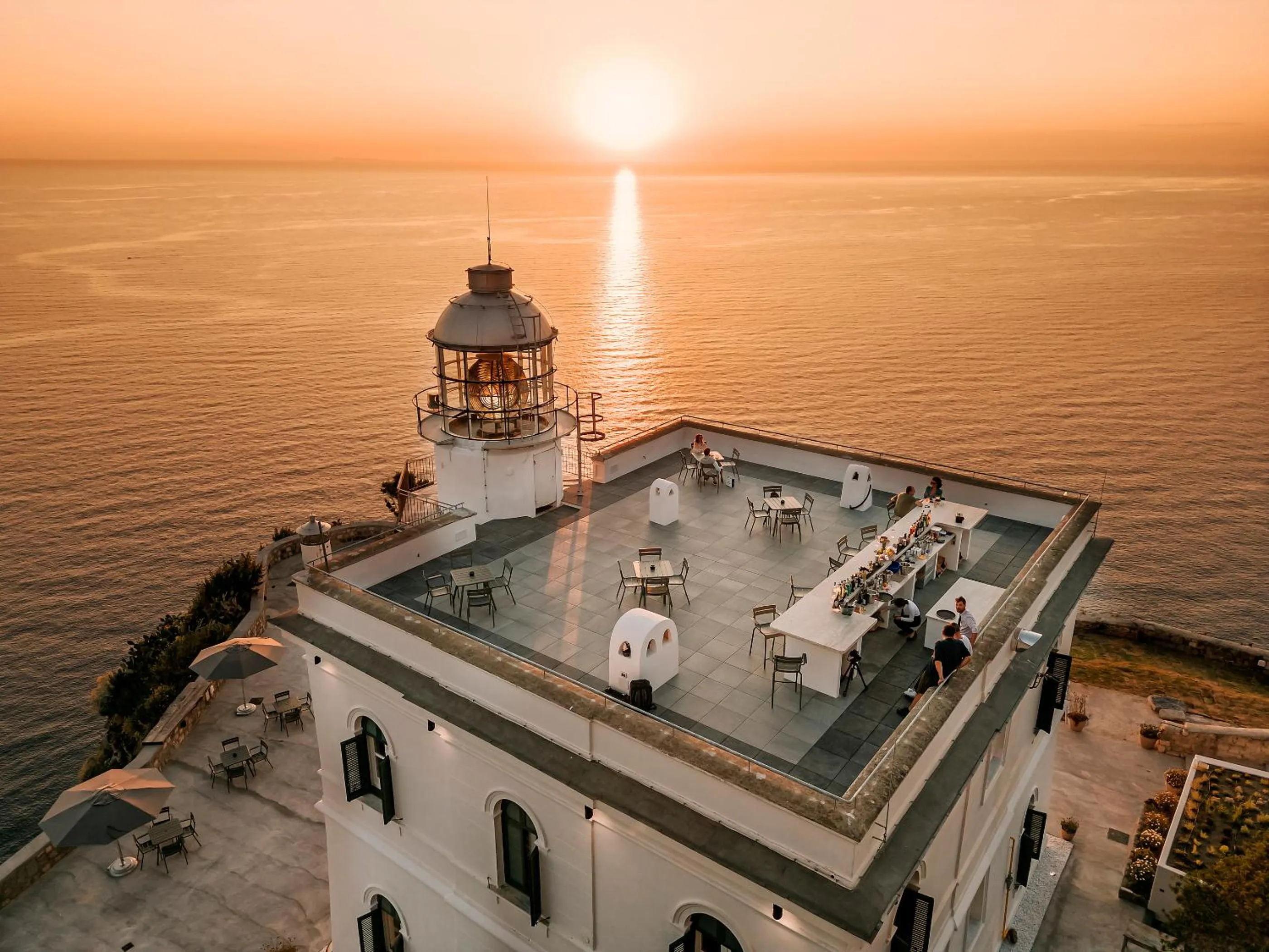 Property building in Faro Punta Imperatore