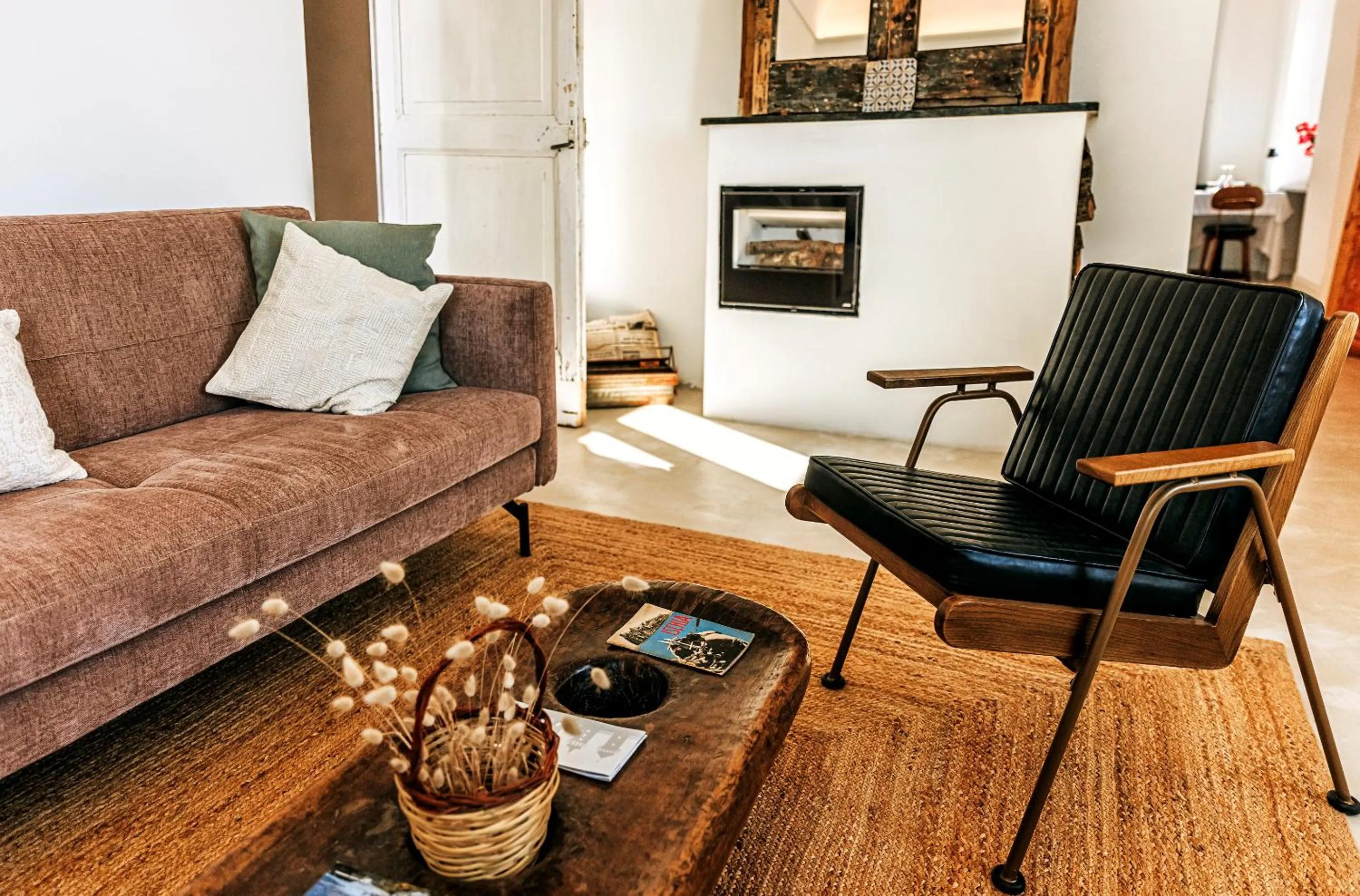 Communal lounge/ TV room in Faro Punta Imperatore