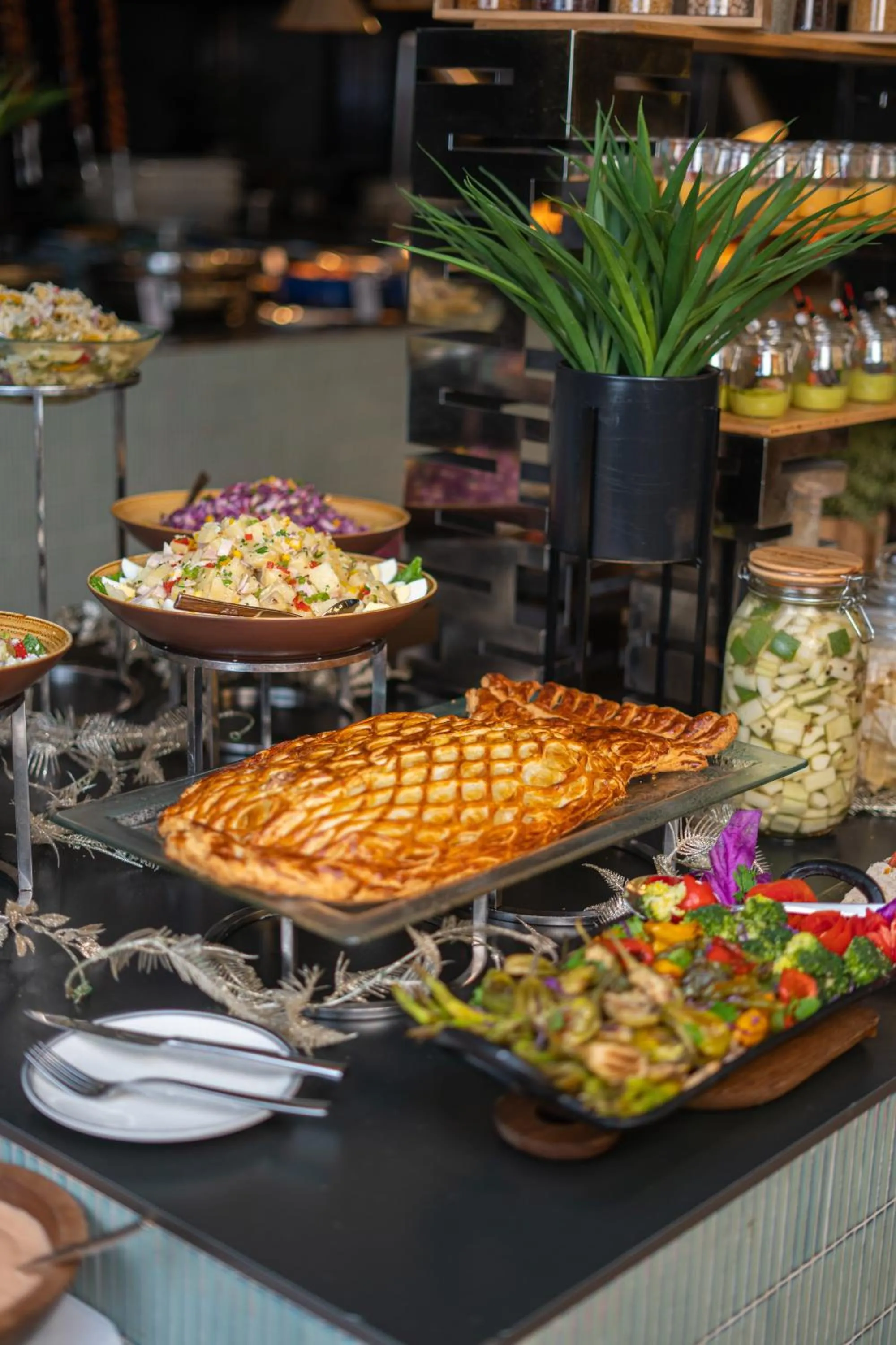 Restaurant/places to eat in Hilton Kinshasa