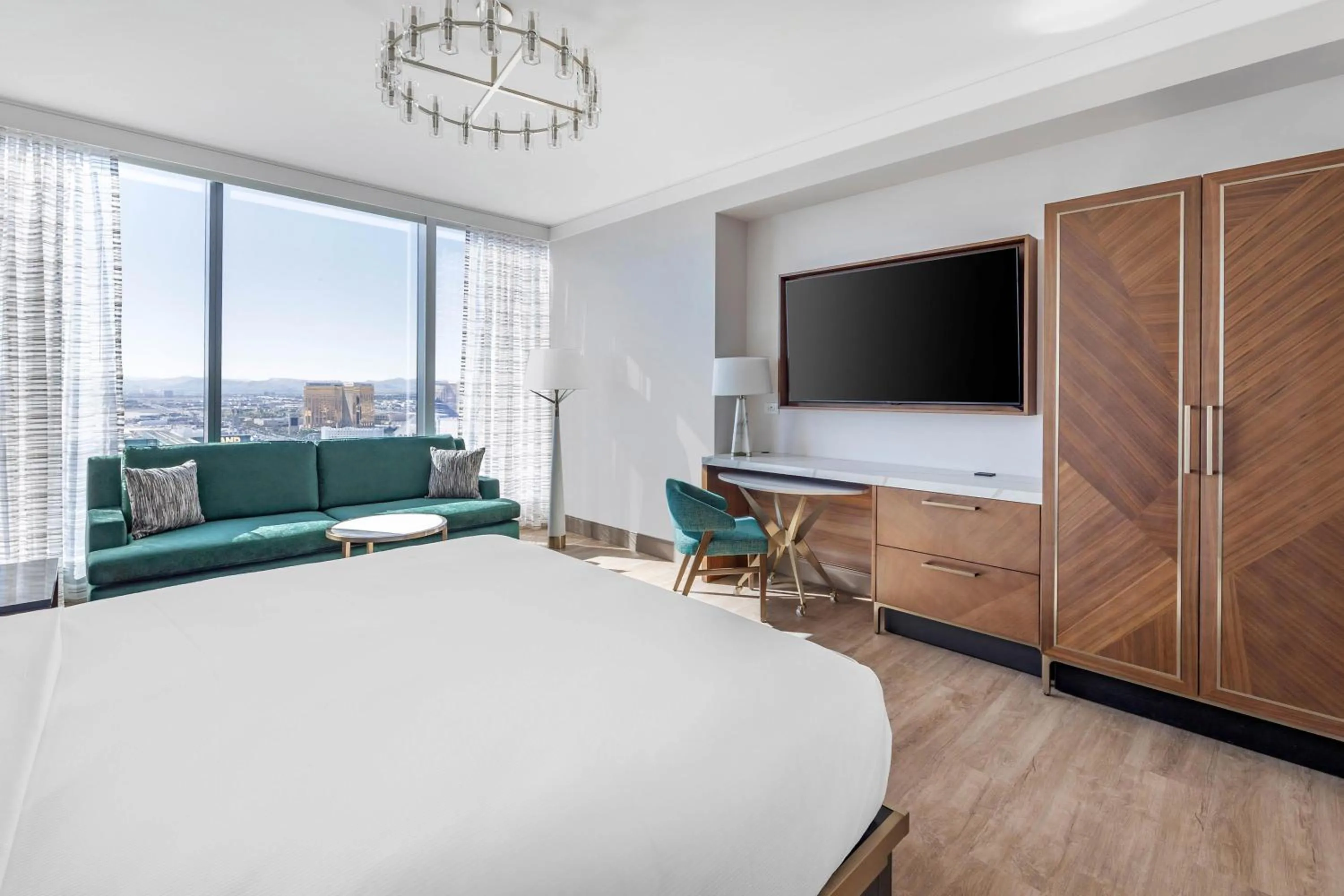 Living room, Bed in Hilton Club Elara Las Vegas