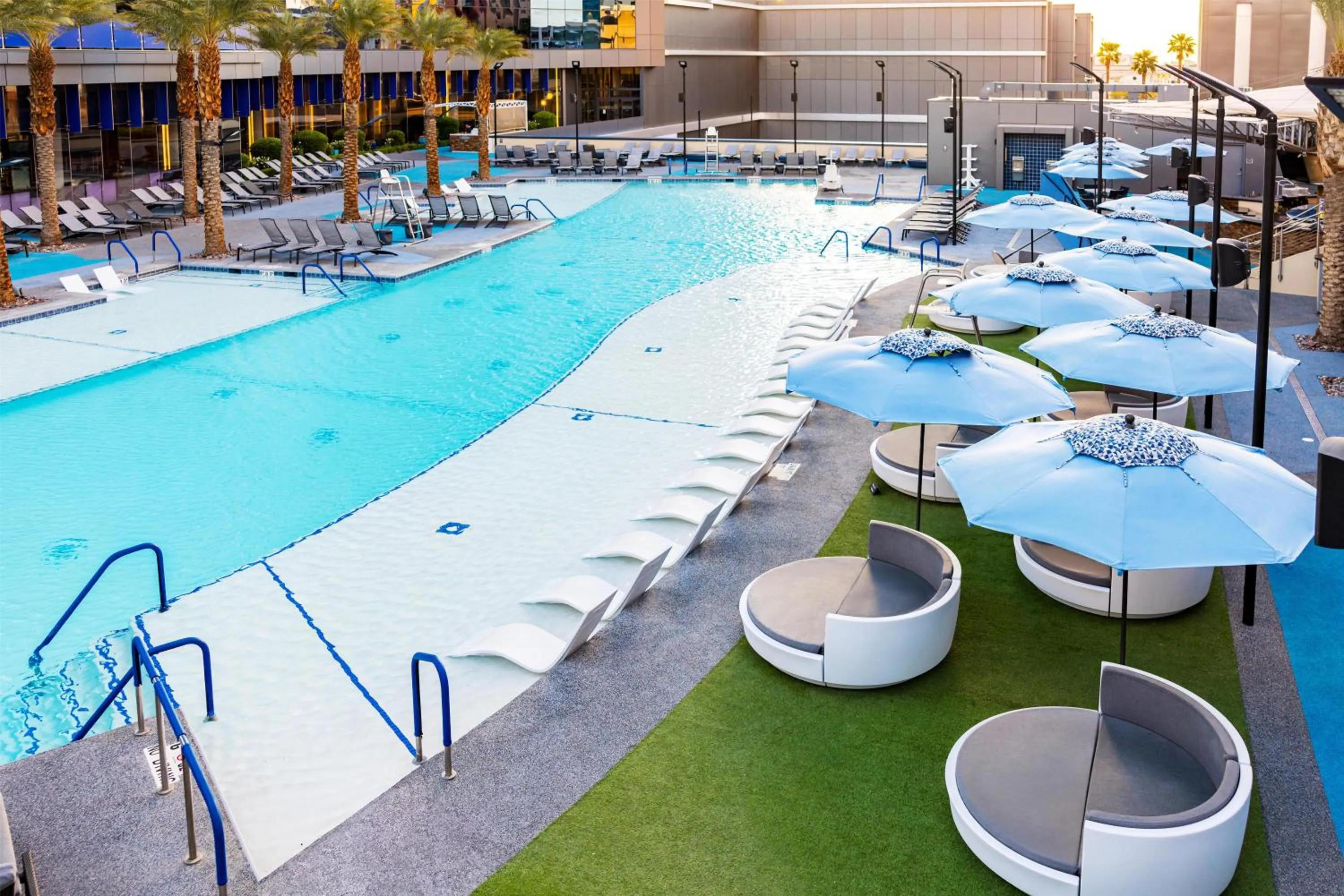 Pool view in Hilton Club Elara Las Vegas