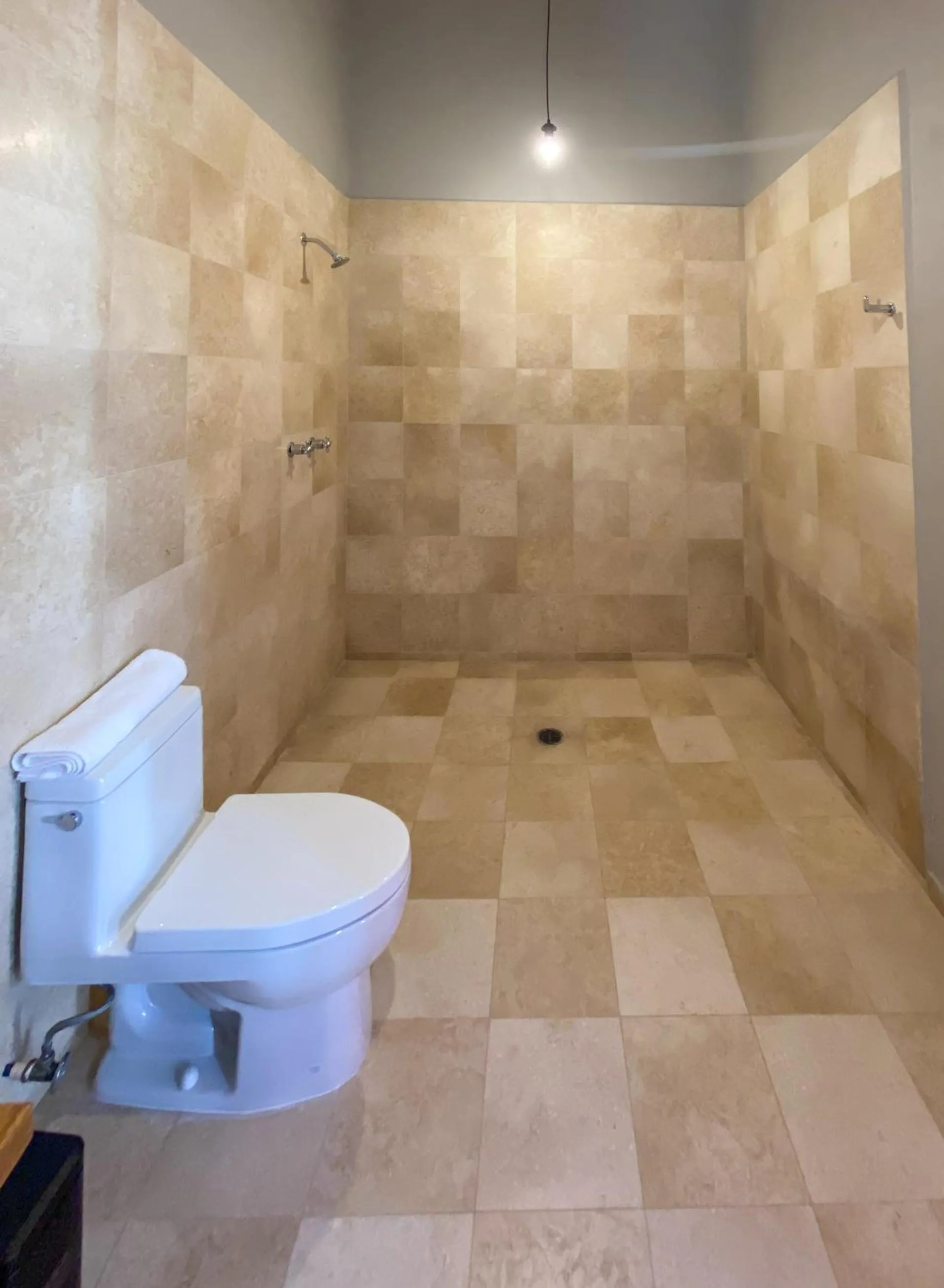 Shower in Suites Patio Antequera