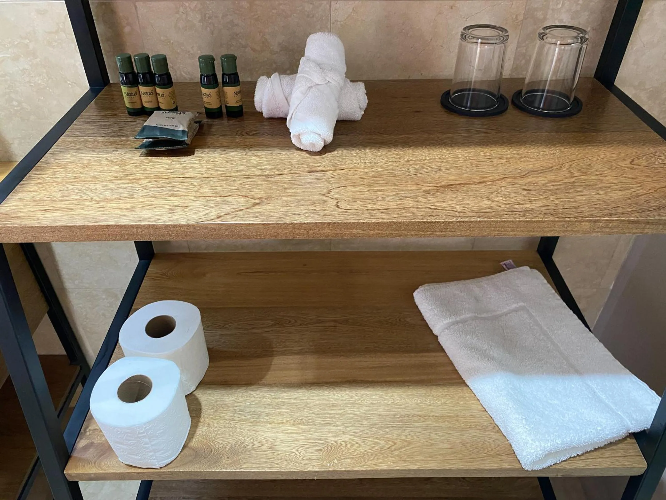 Decorative detail in Suites Patio Antequera