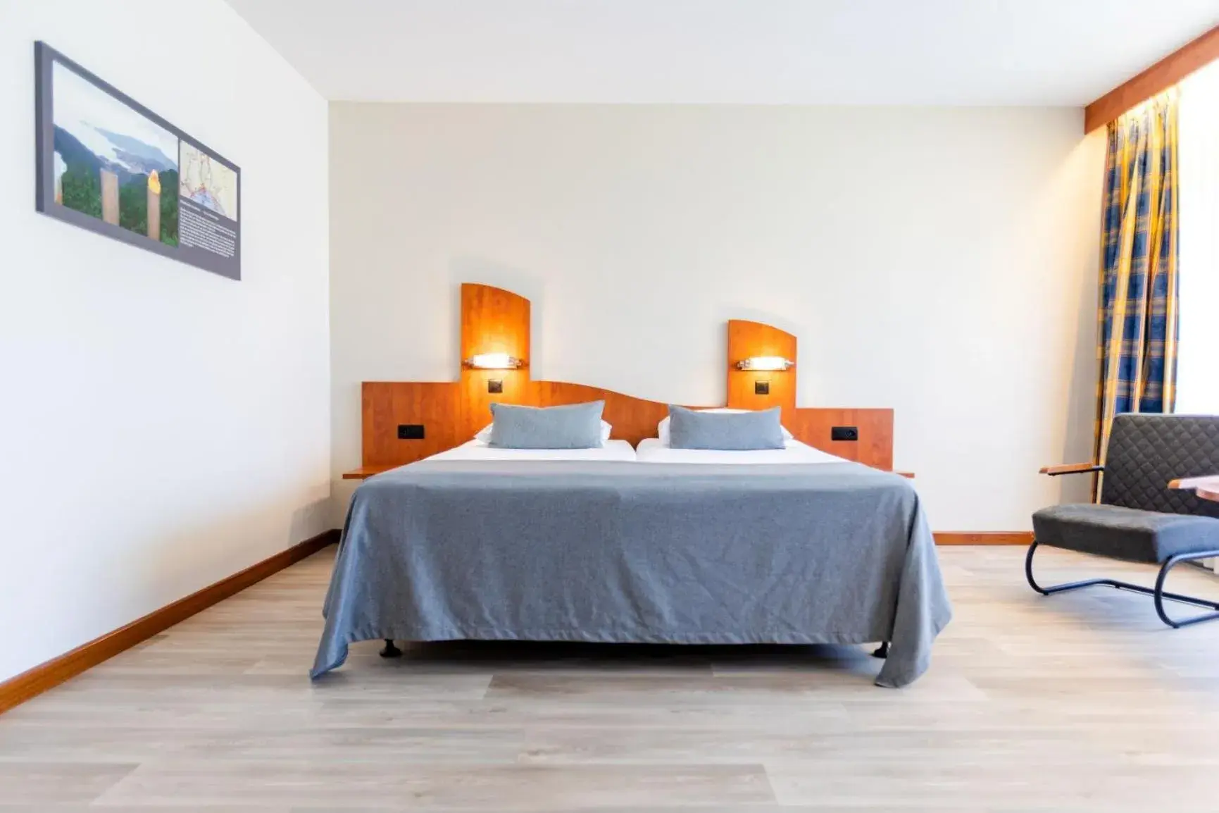 Photo of the whole room, Bed in Fletcher Hotel-Restaurant De Reiskoffer Photo of the whole room, Bed in Fletcher Hotel-Restaurant De Reiskoffer