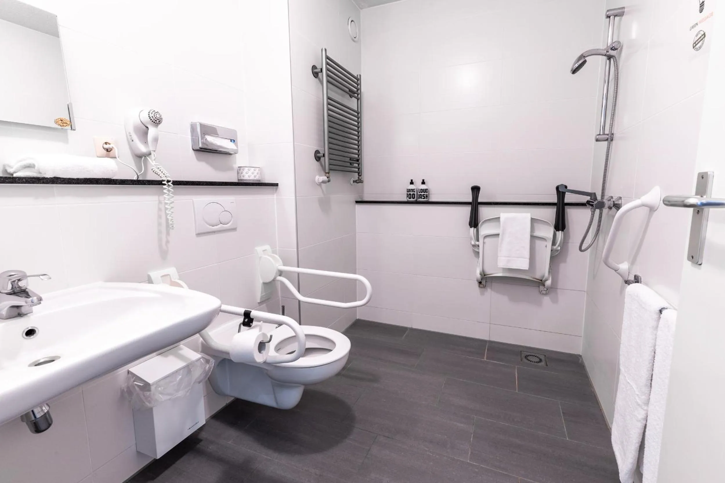 Bathroom in Fletcher Hotel-Restaurant De Reiskoffer