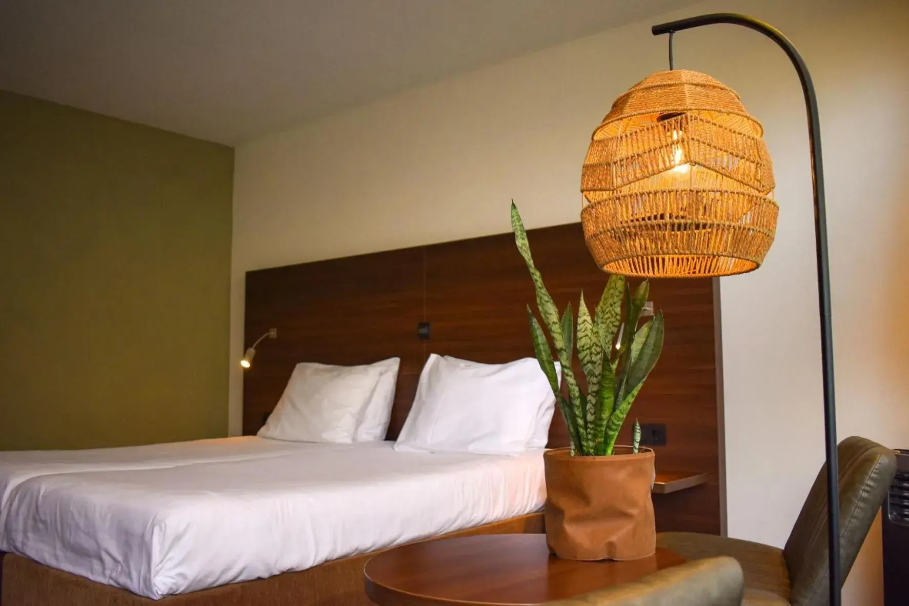 Bedroom, Bed in Fletcher Hotel-Restaurant De Reiskoffer Bedroom, Bed in Fletcher Hotel-Restaurant De Reiskoffer