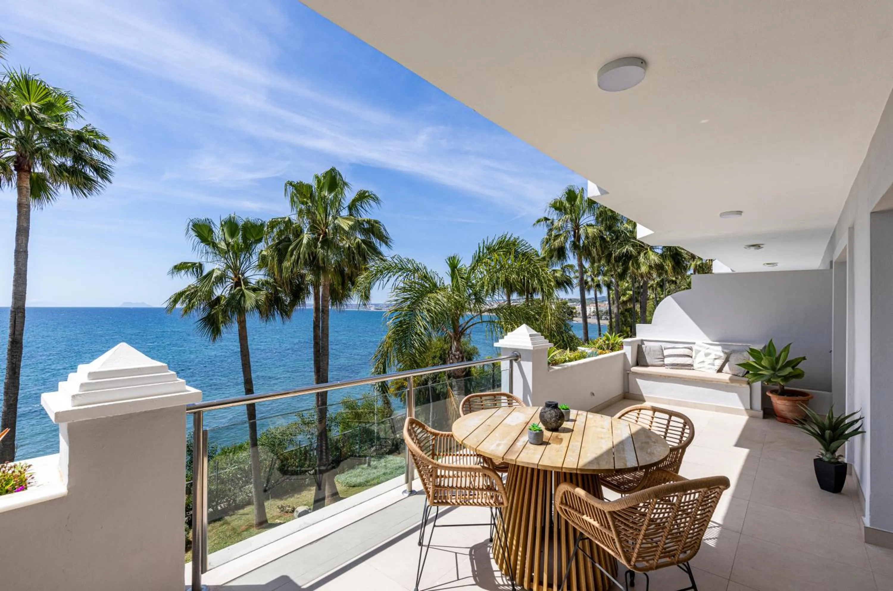 Apartment El Paseo - gerenoveerd appartement met zeezicht