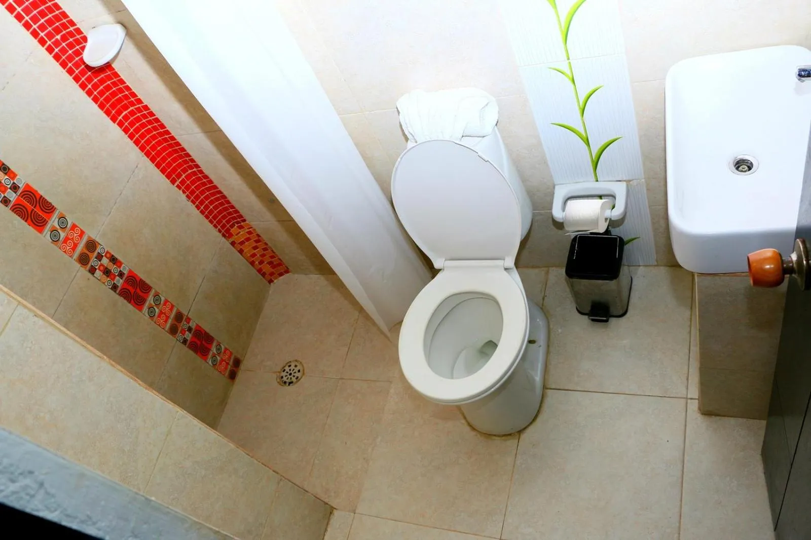 Toilet in Studio Apartment E19C Close To The Sea And Pool