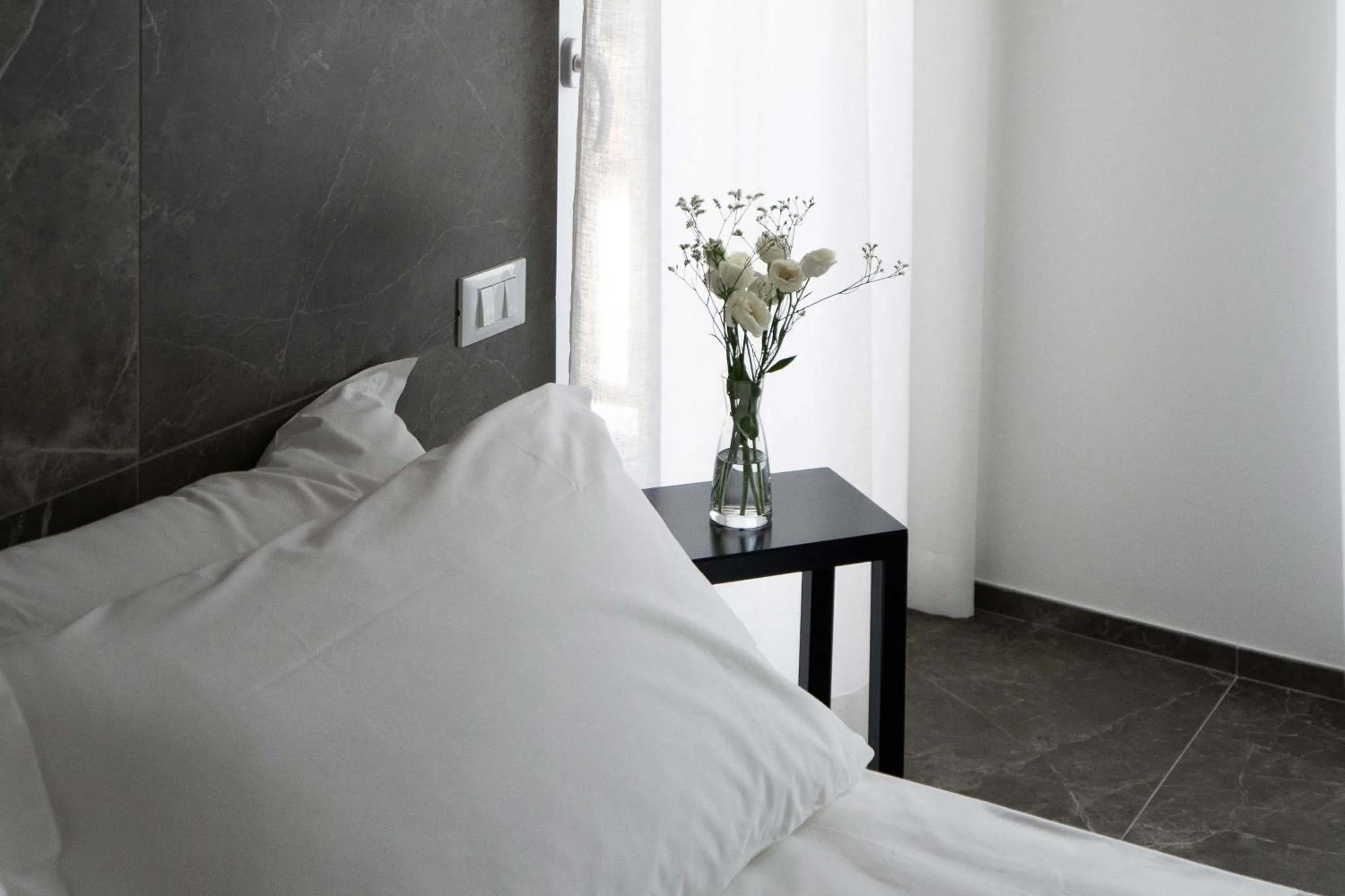 Bedroom, Bed in Hotel Mhami