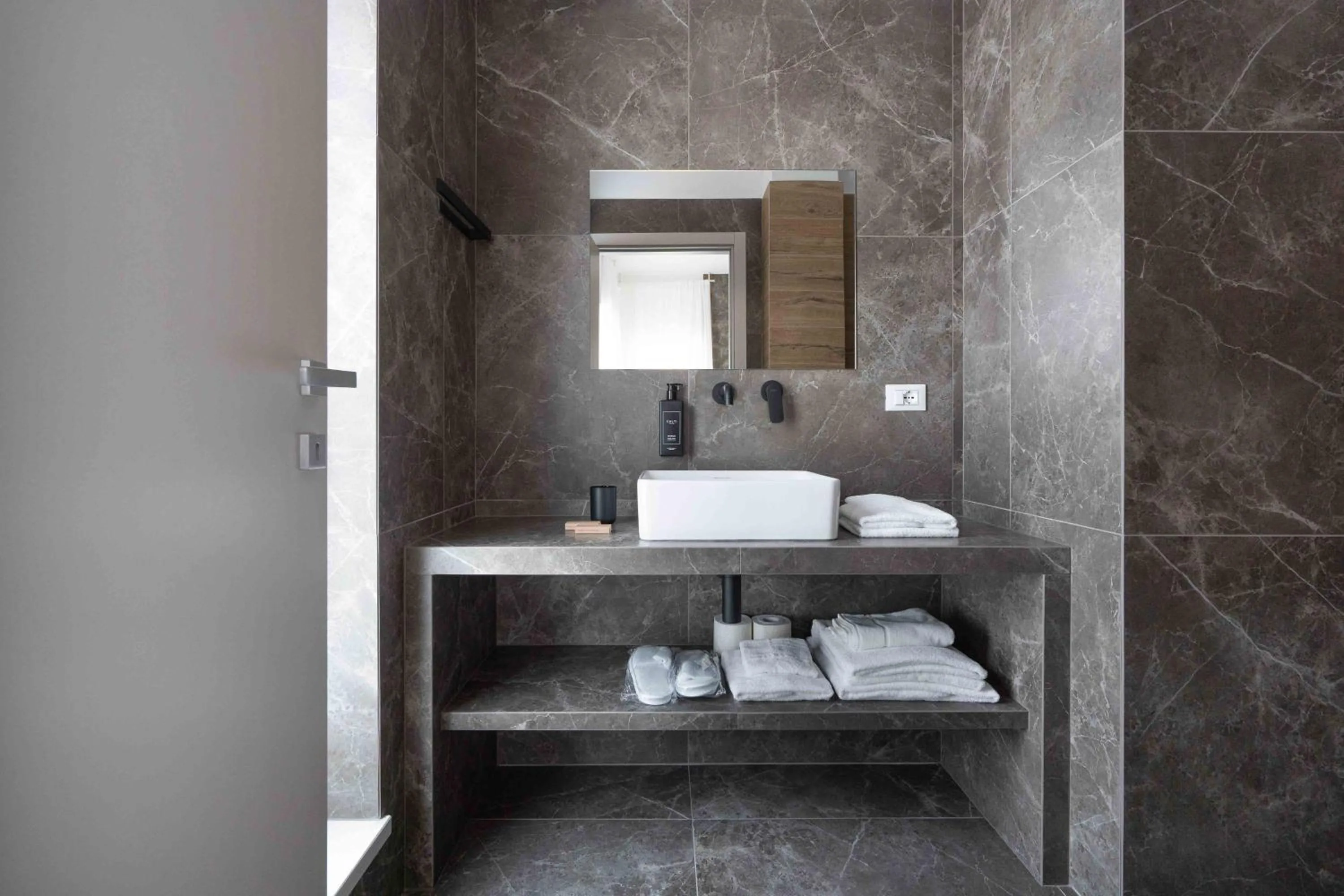 Bathroom in Hotel Mhami