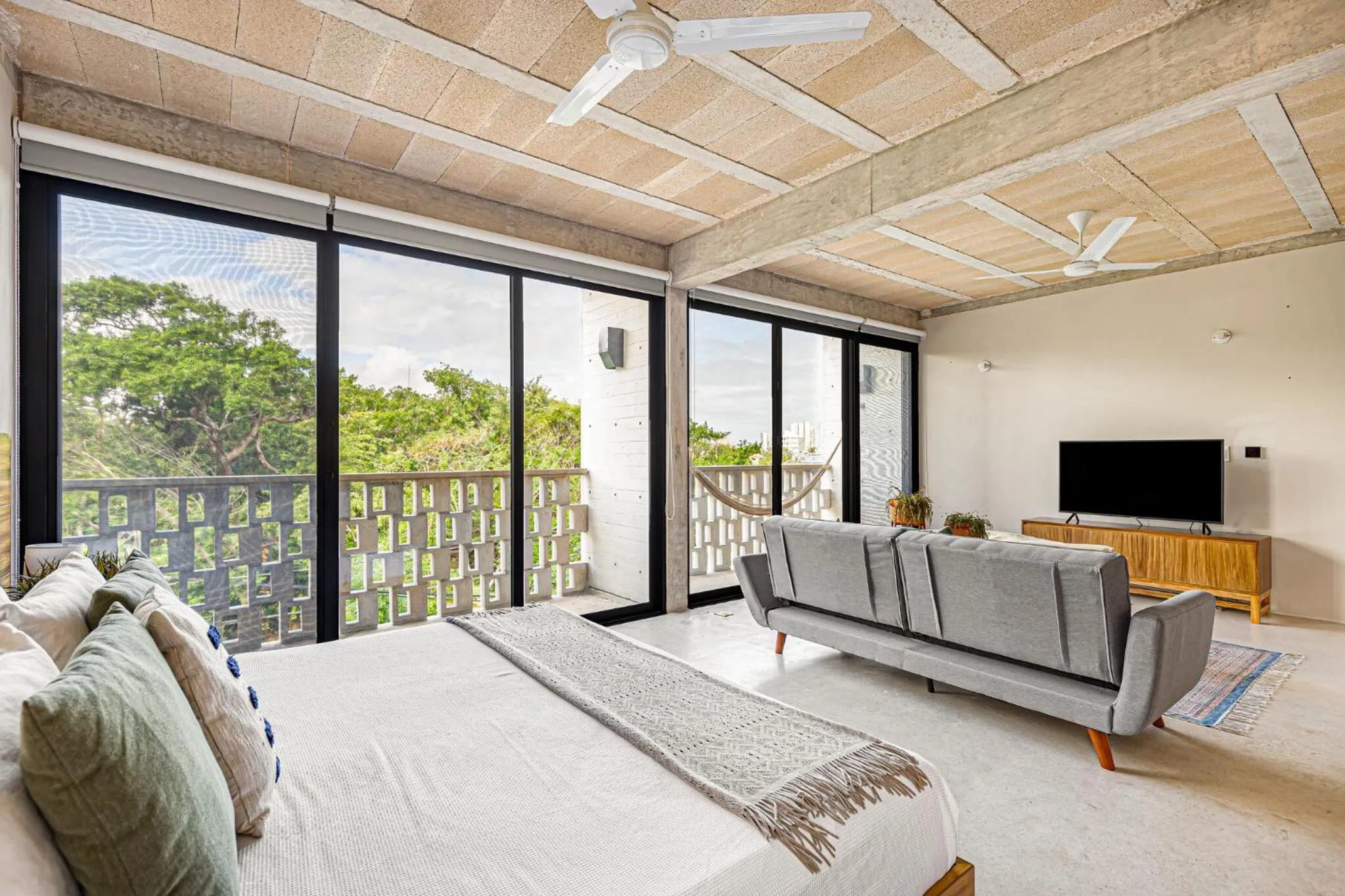 Communal lounge/ TV room in Sophisticated - Large Loft With Pool
