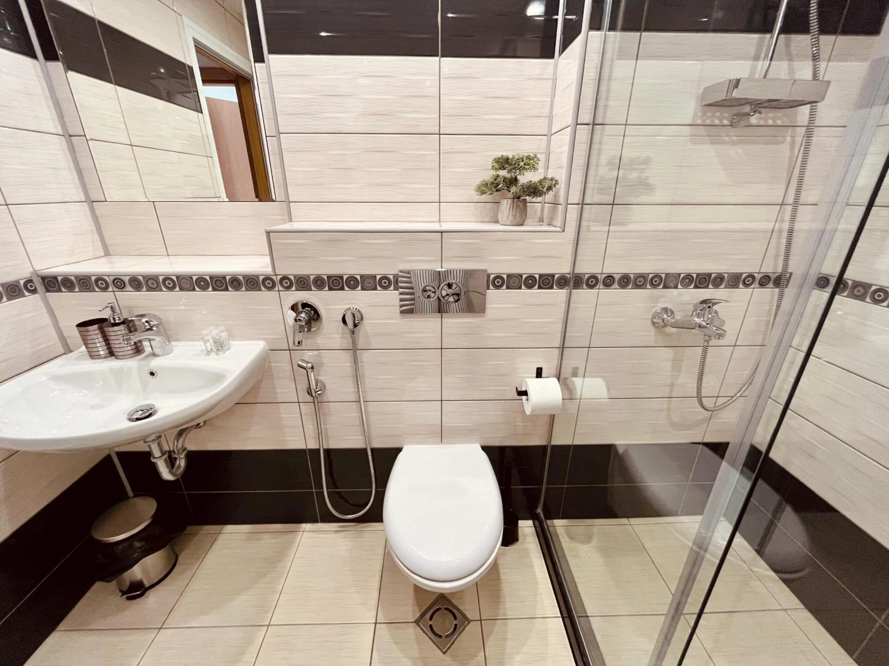 Apart-Hotels-Sofia, AHS