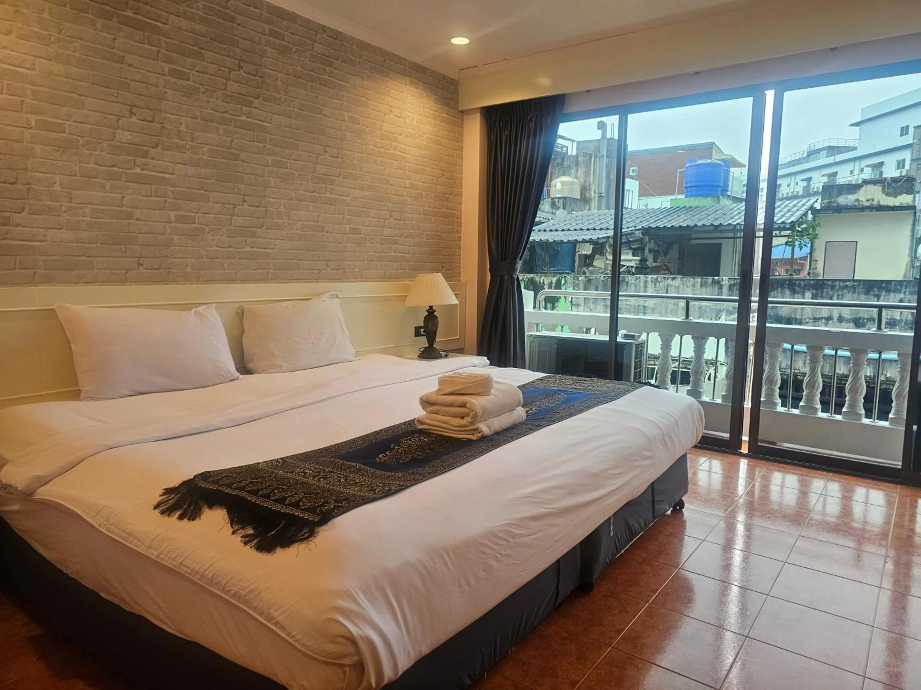 Bed in Patong Central Residence & Apartment