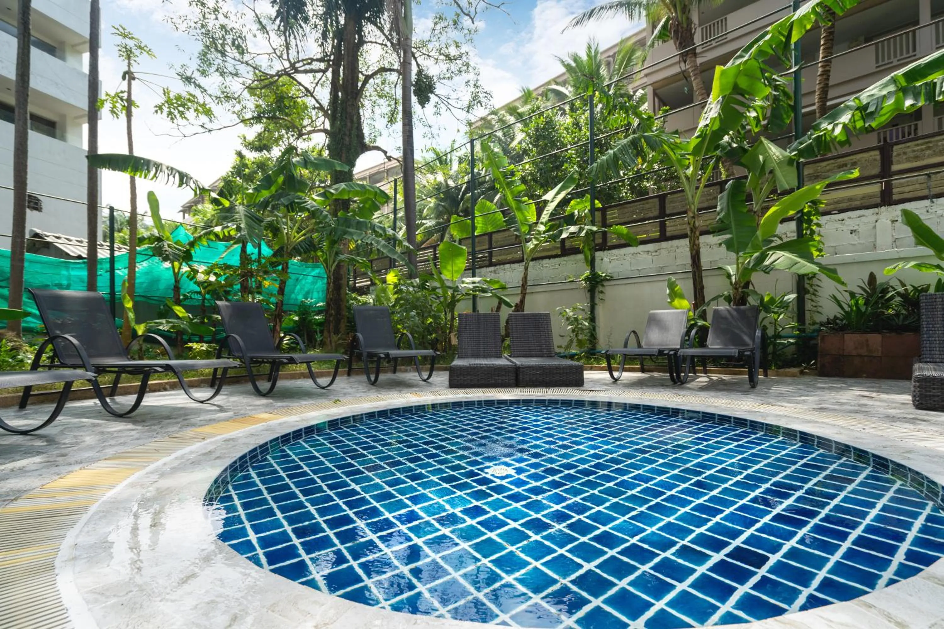 Garden in Patong Central Residence & Apartment