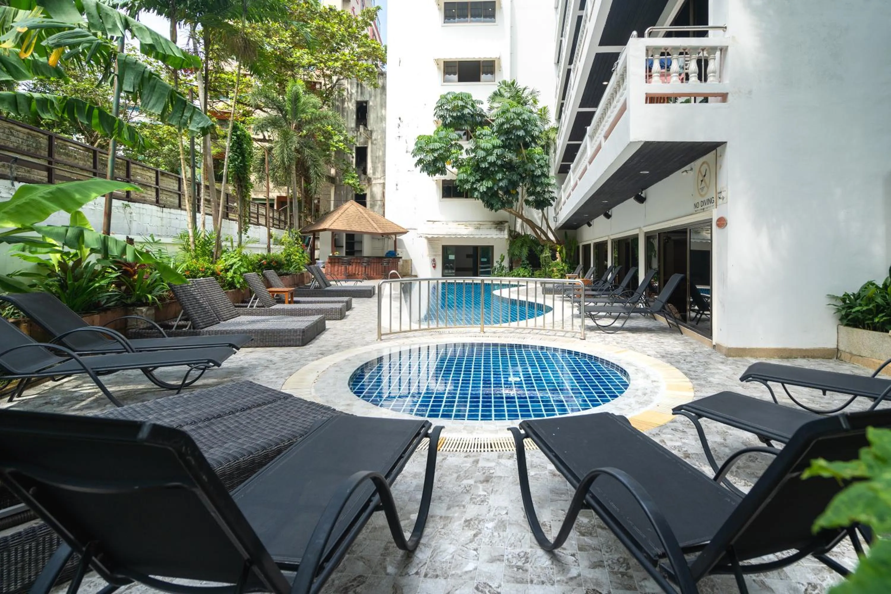 Pool view in Patong Central Residence & Apartment