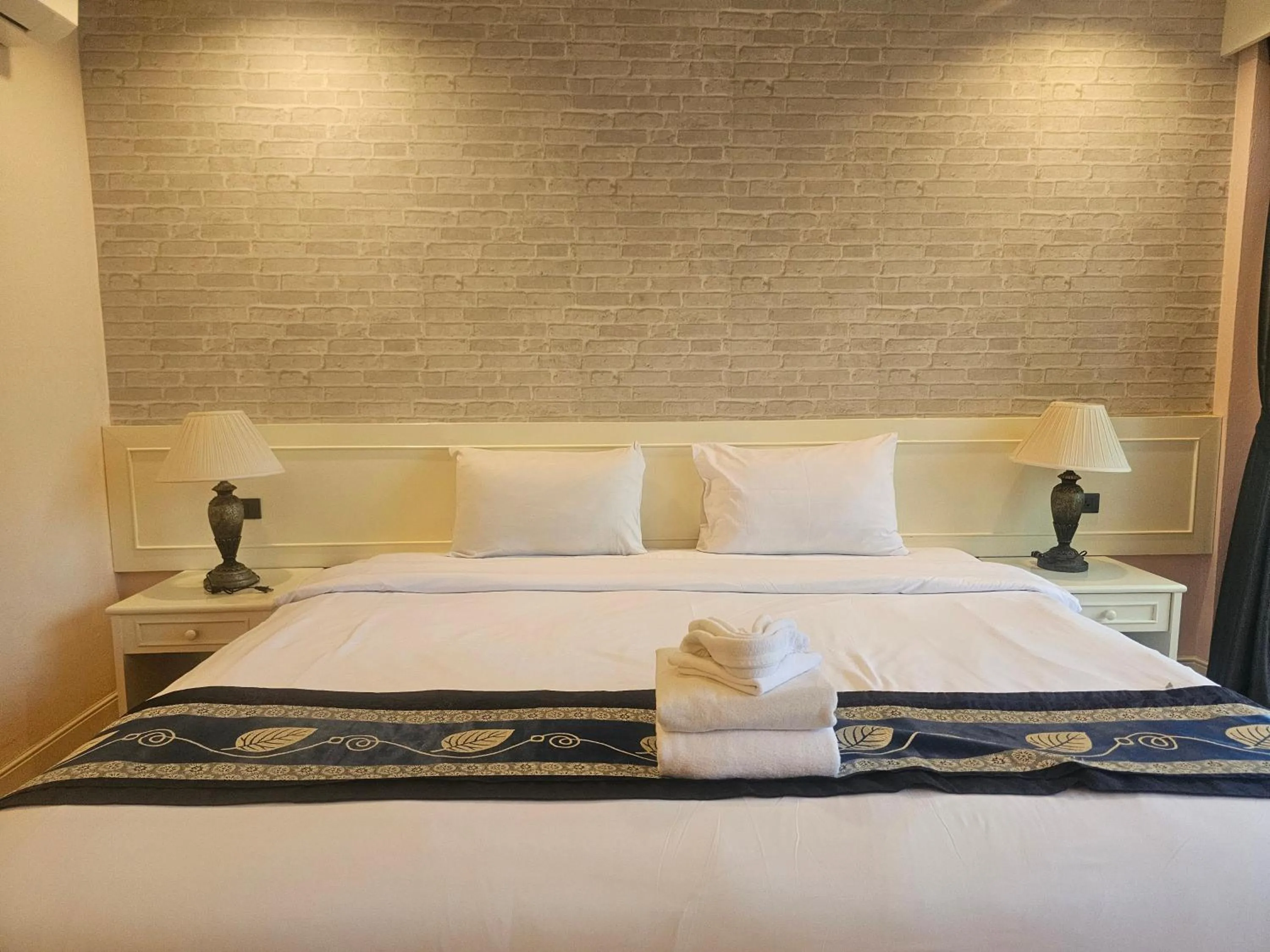 Bed in Patong Central Residence & Apartment