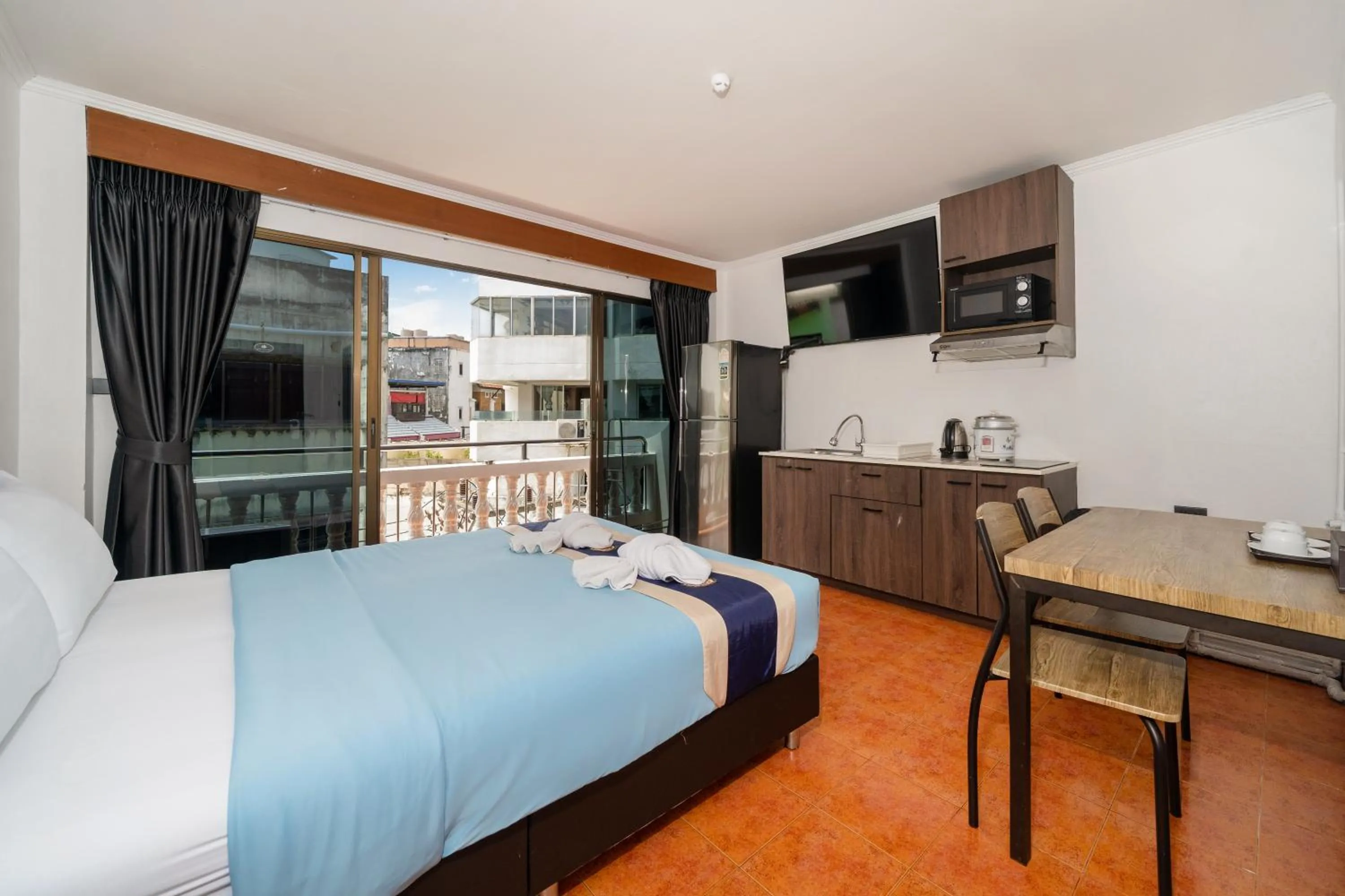 Bed in Patong Central Residence & Apartment