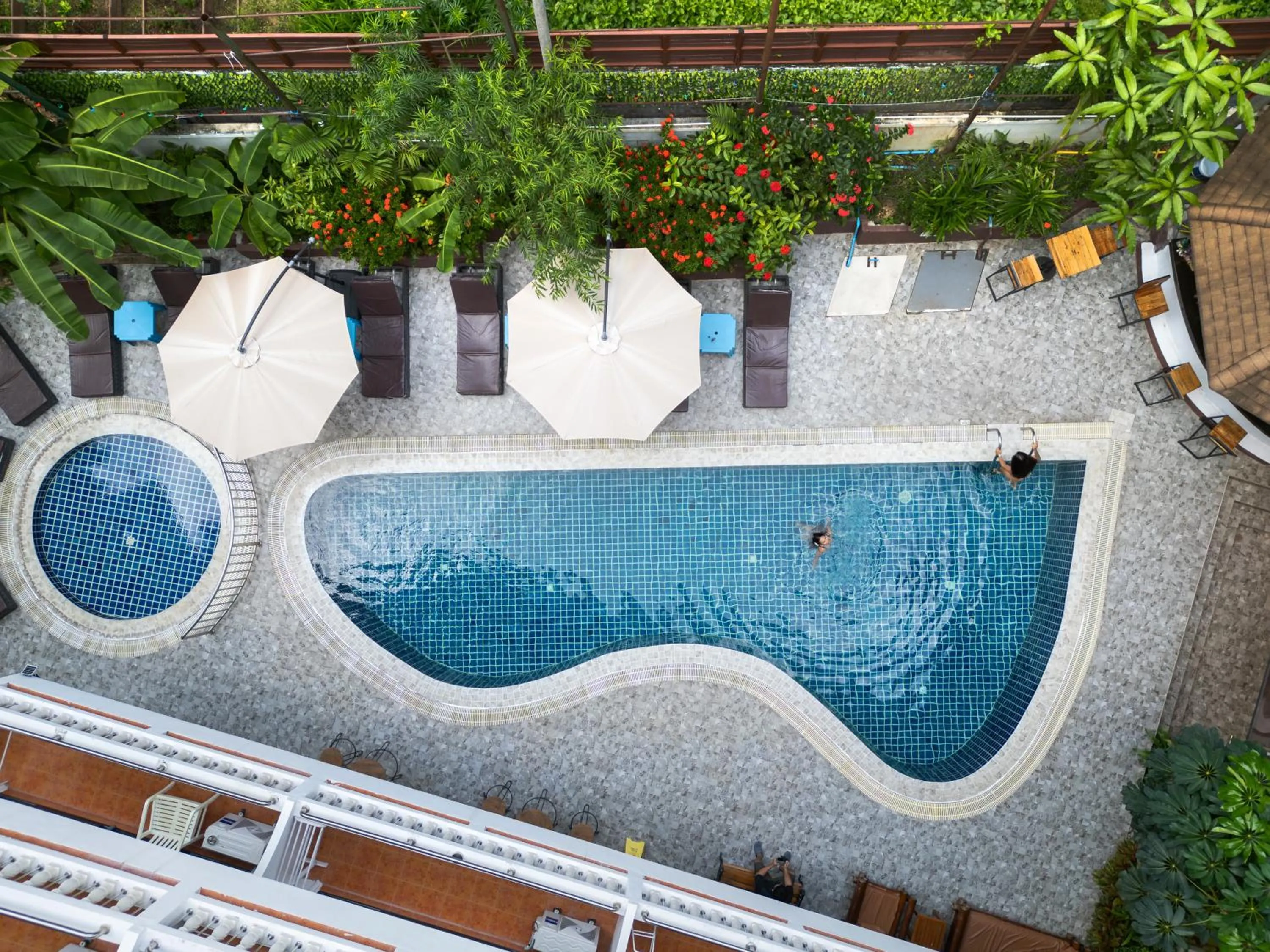 Day in Patong Central Residence & Apartment