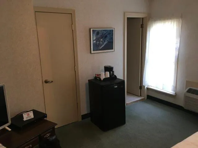 hair dresser, Bed in Beaumont Hotel