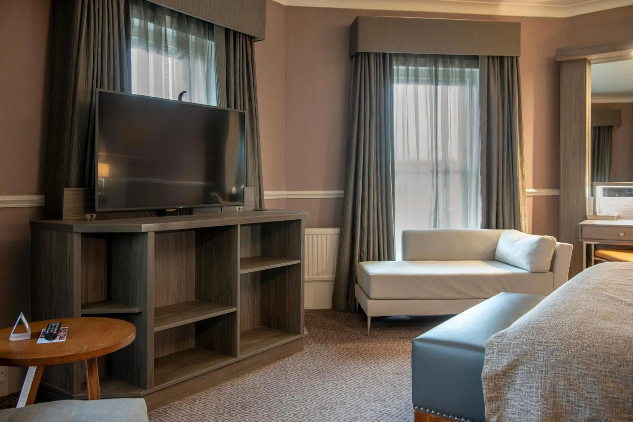 Photo of the whole room, Bed in Crowne Plaza - Sheffield by IHG