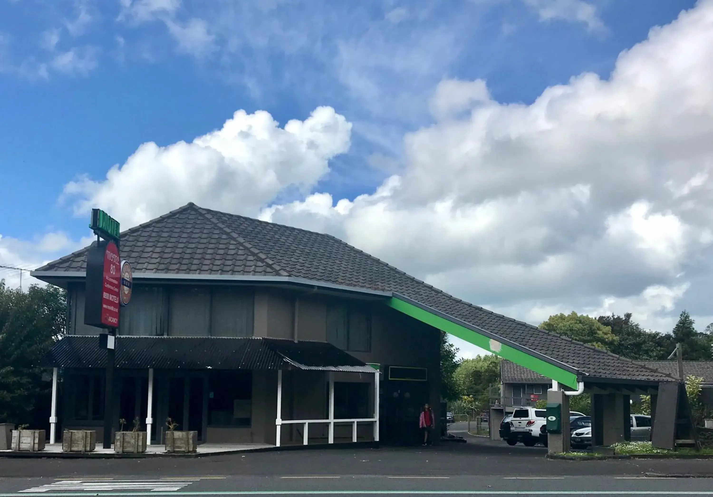 Property Building in Motel 80