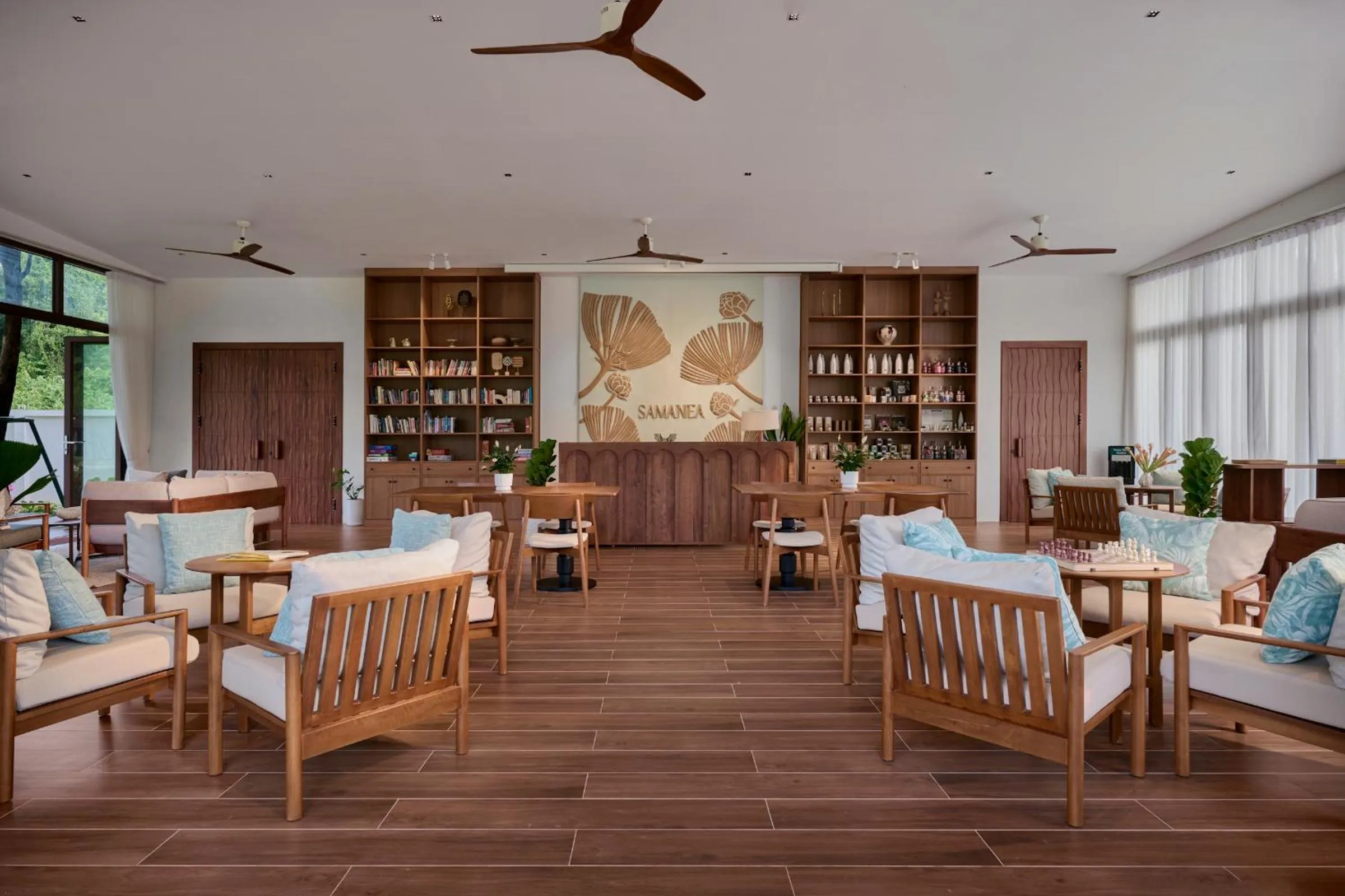 Communal lounge/ TV room in Samanea Beach Resort & Spa