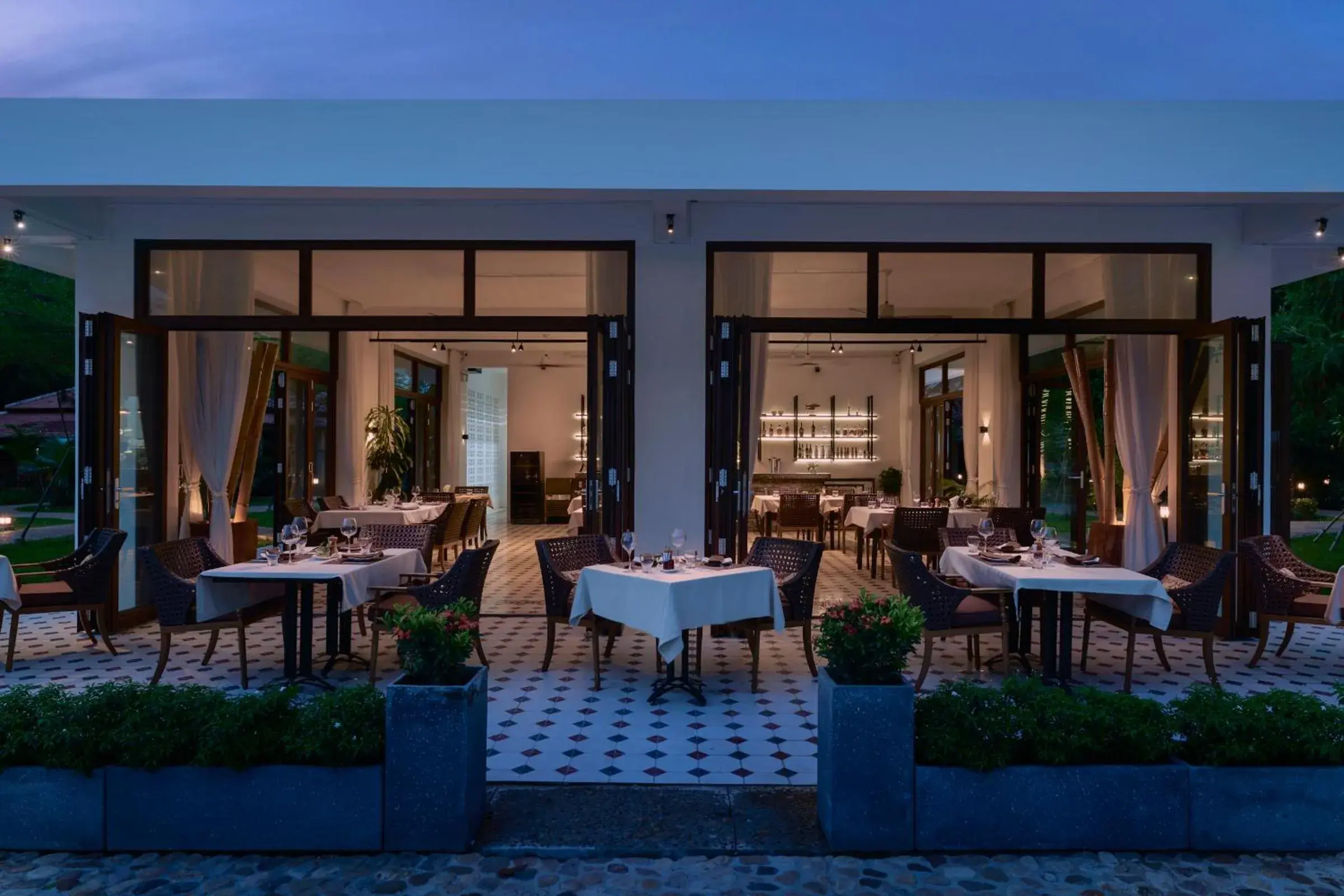 Restaurant/places to eat in Samanea Beach Resort & Spa Restaurant/places to eat in Samanea Beach Resort & Spa