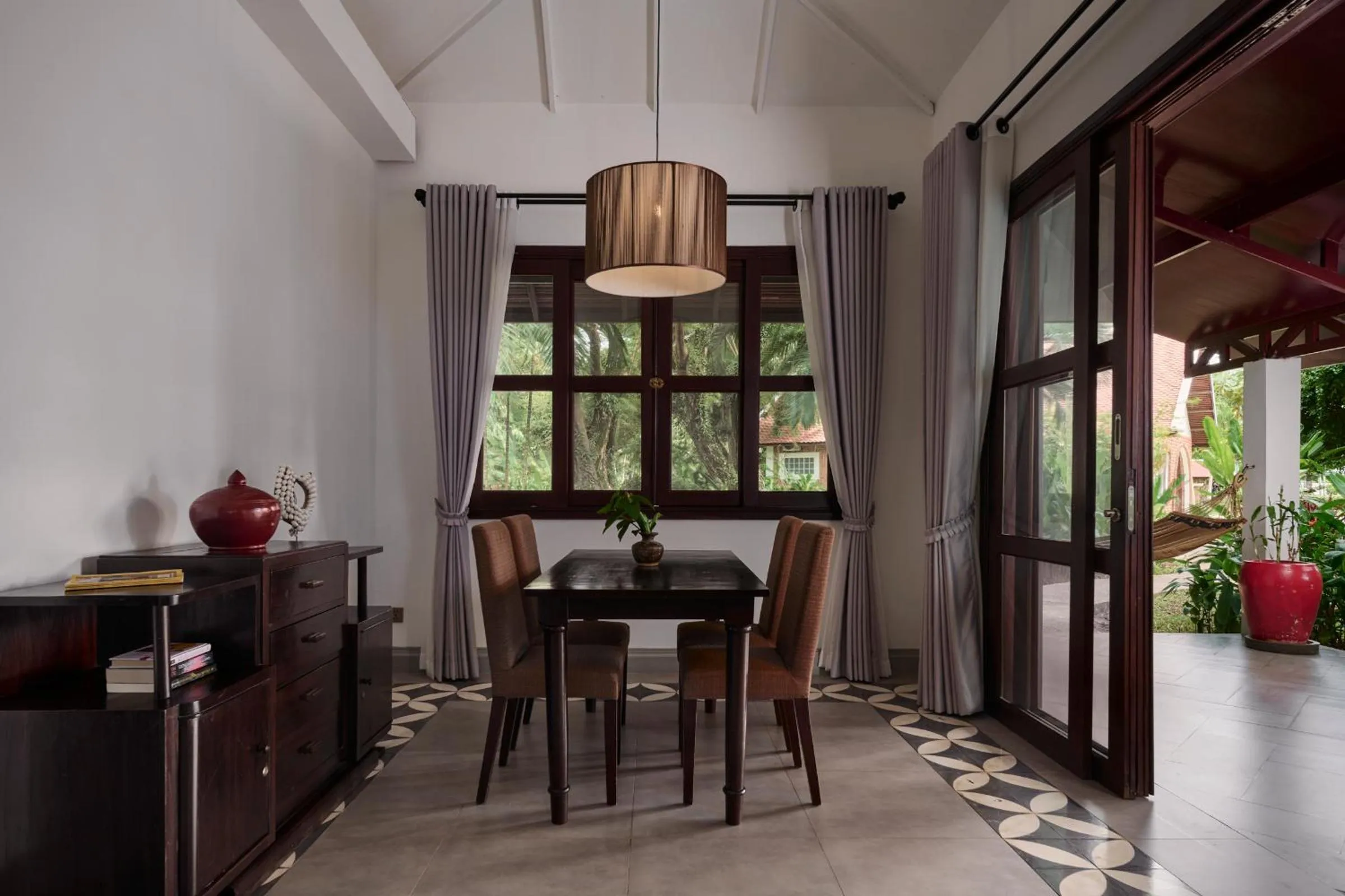 Dining area in Samanea Beach Resort & Spa