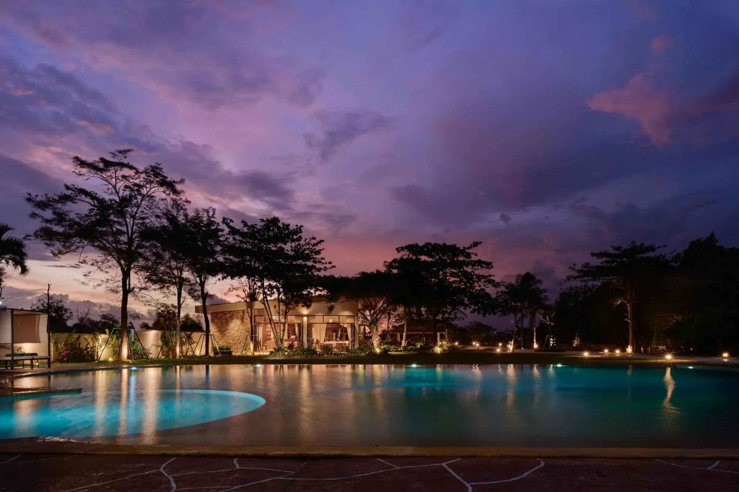 Swimming pool in Samanea Beach Resort & Spa Swimming pool in Samanea Beach Resort & Spa