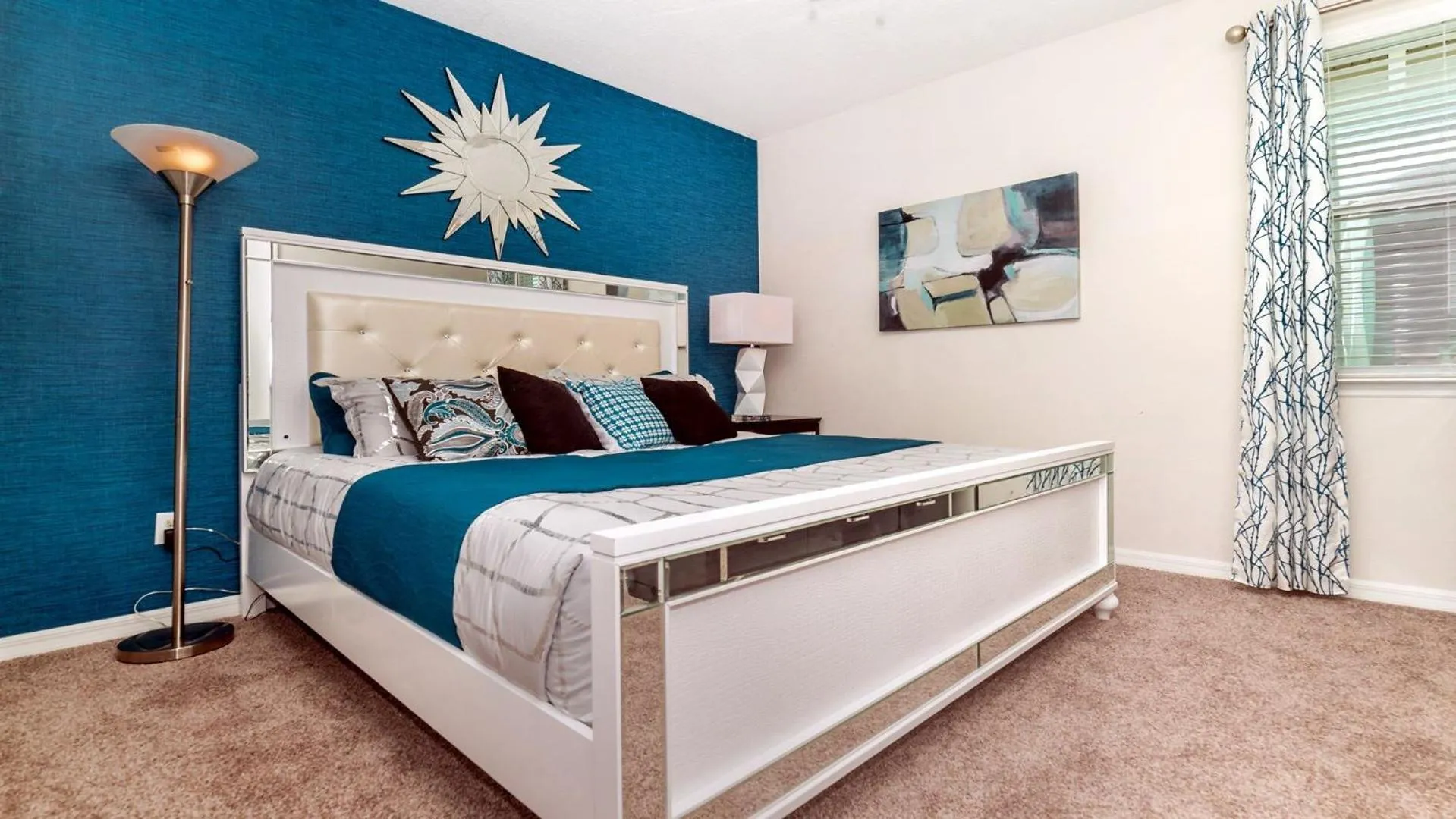 Bed in Disney Getaway: Pool, Spa, Games, Great Locale