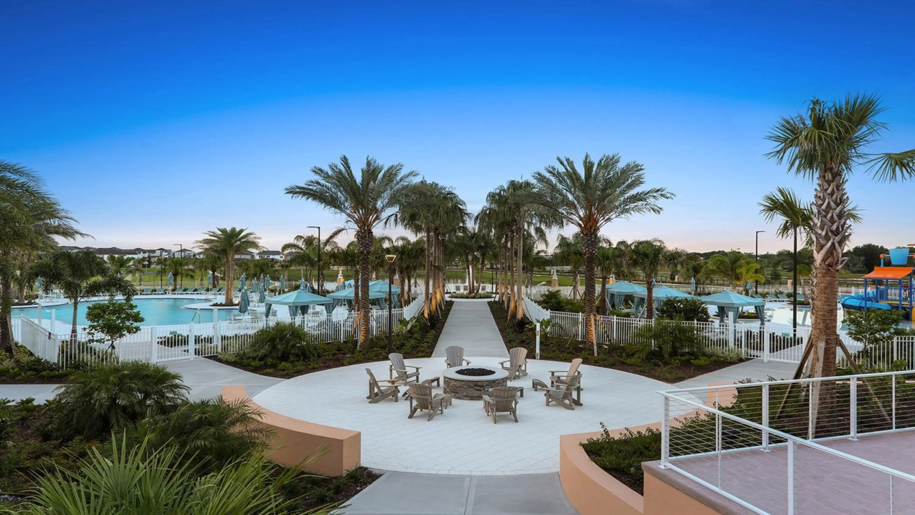 Property building in Disney Getaway: Pool, Spa, Games, Great Locale