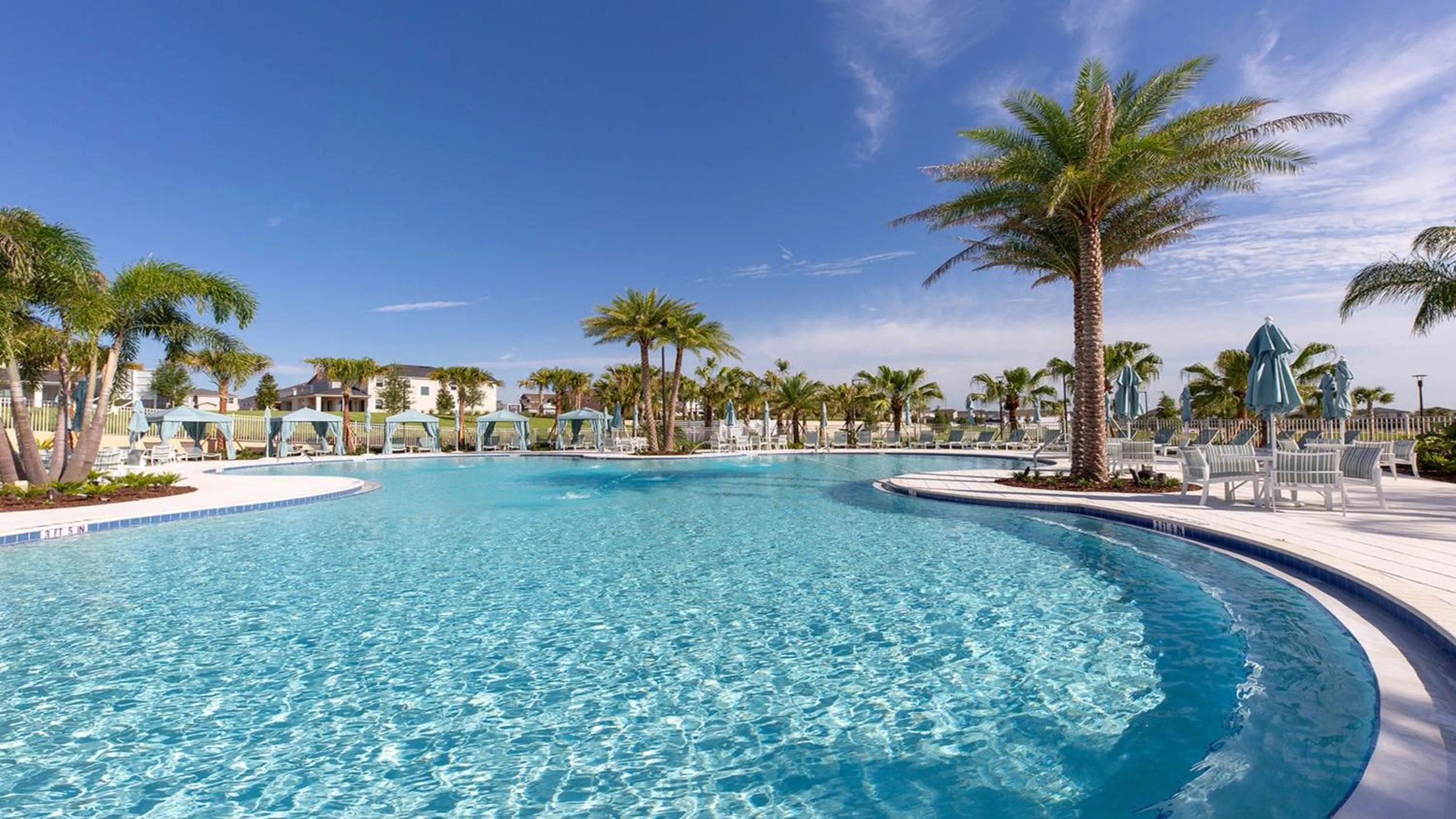Property building in Disney Getaway: Pool, Spa, Games, Great Locale