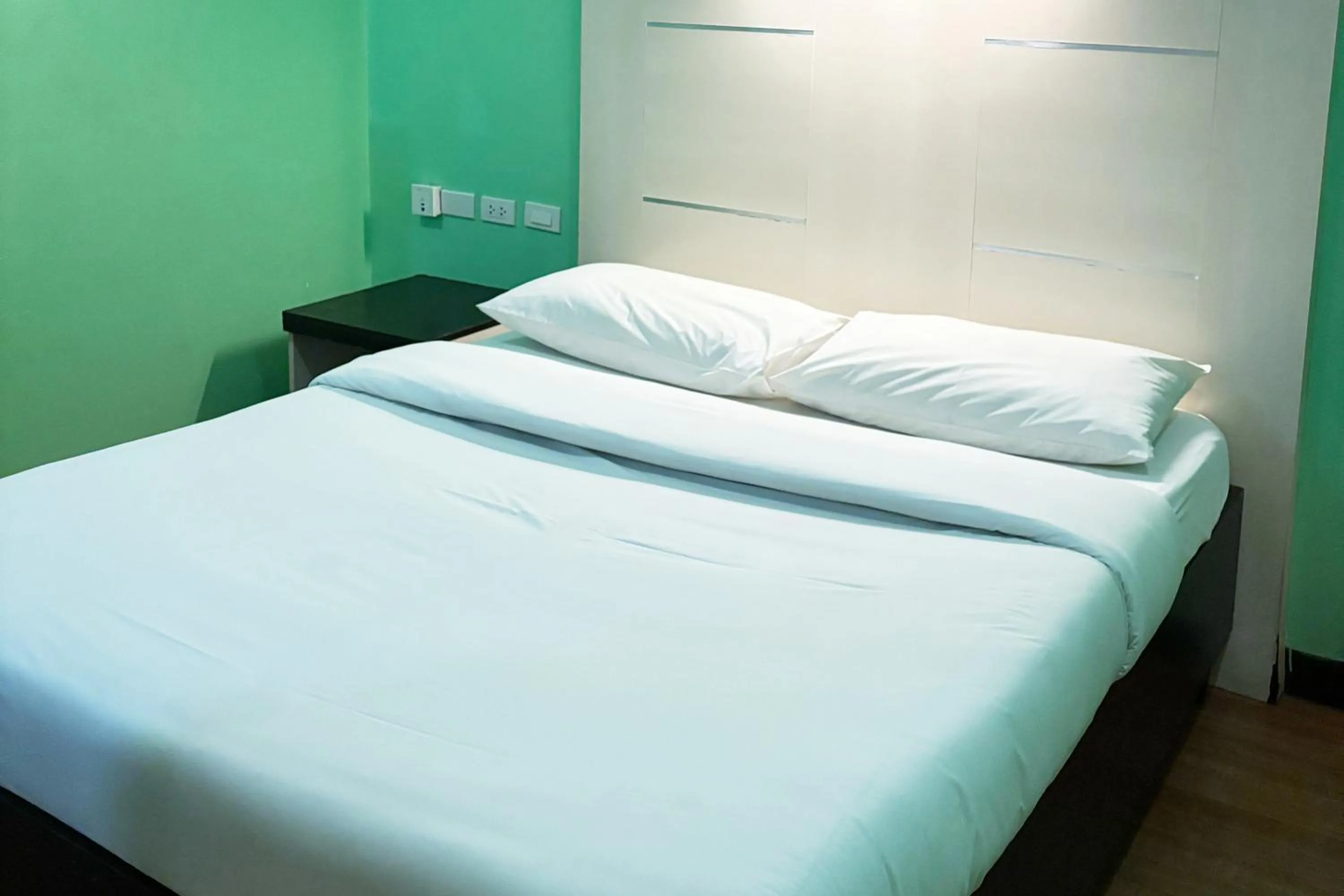 Bed in Sugbutel Family Hotel Cebu powered by Cocotel
