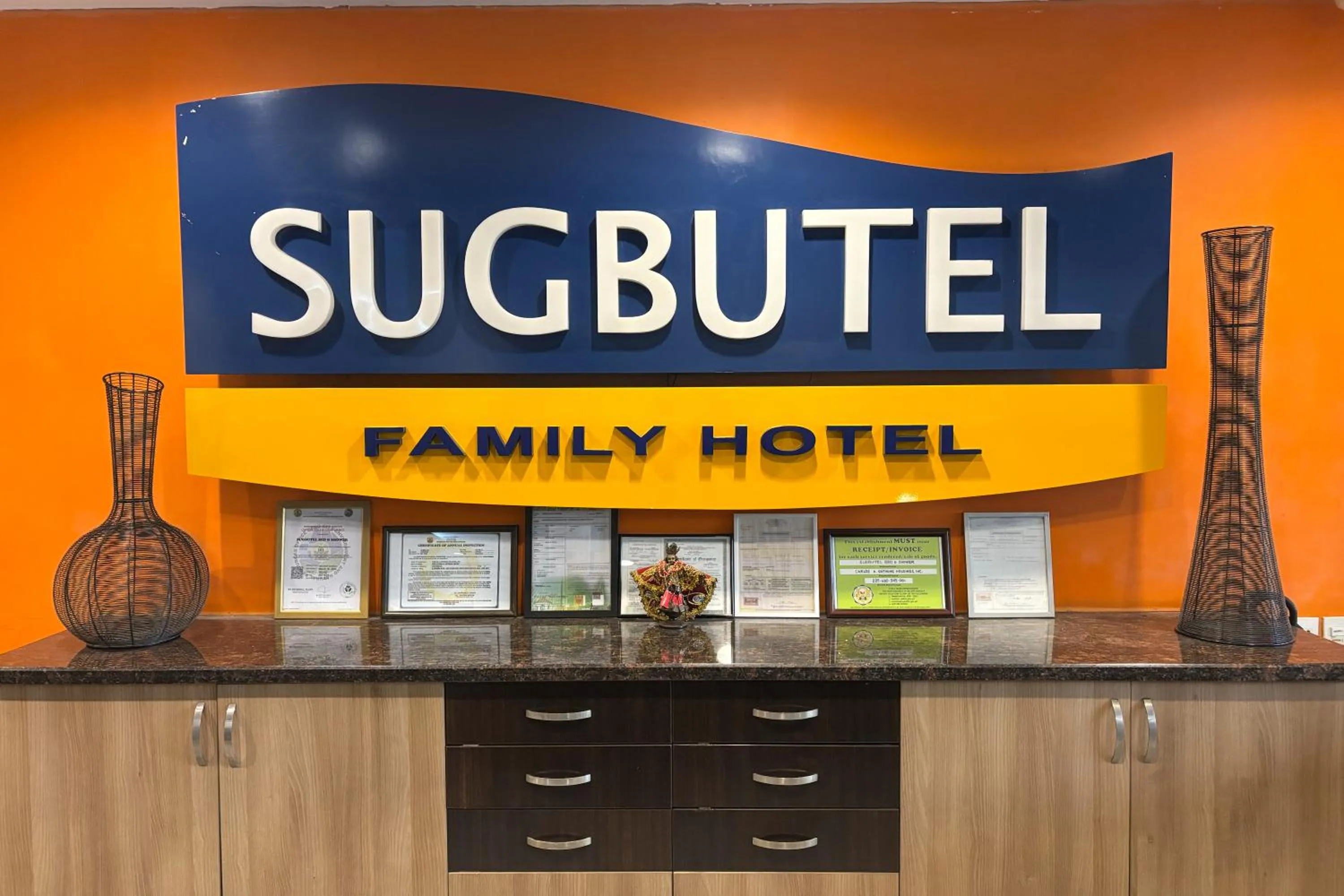Lobby or reception in Sugbutel Family Hotel Cebu powered by Cocotel