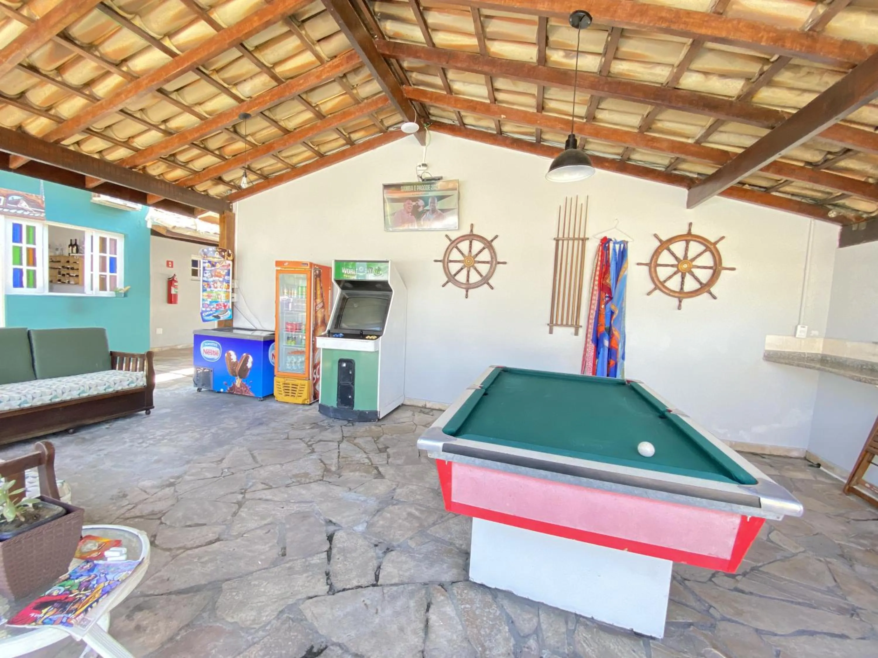 Billiard in Pousada Riviera Caragua