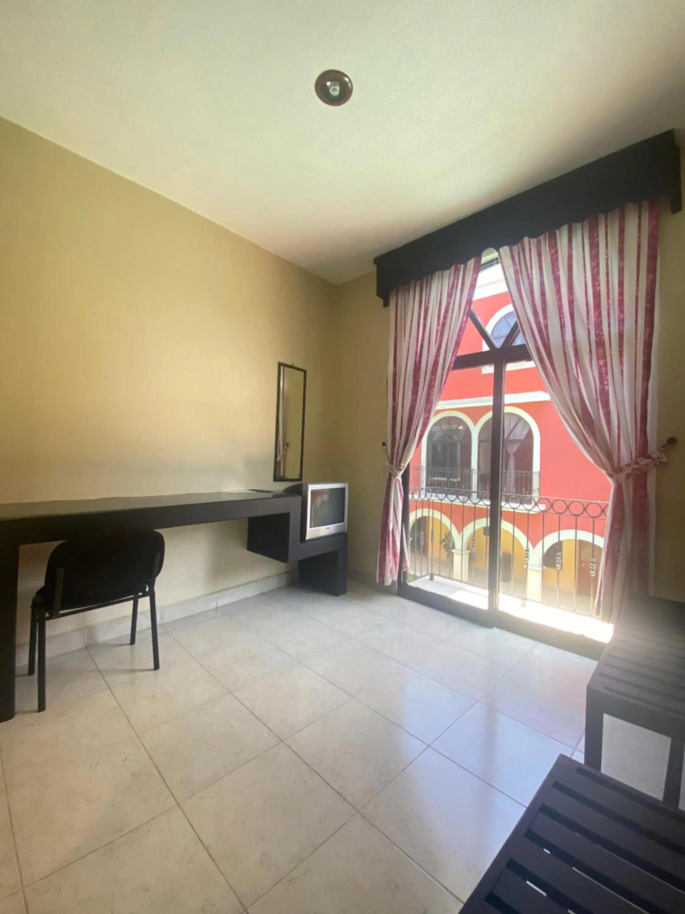 HOTEL TIBERIADES