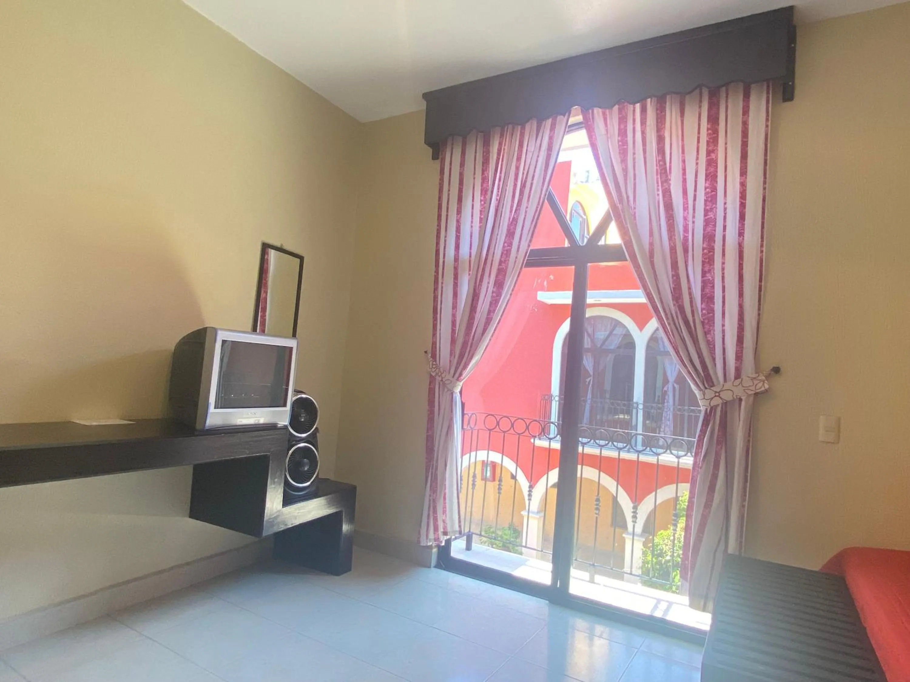 HOTEL TIBERIADES