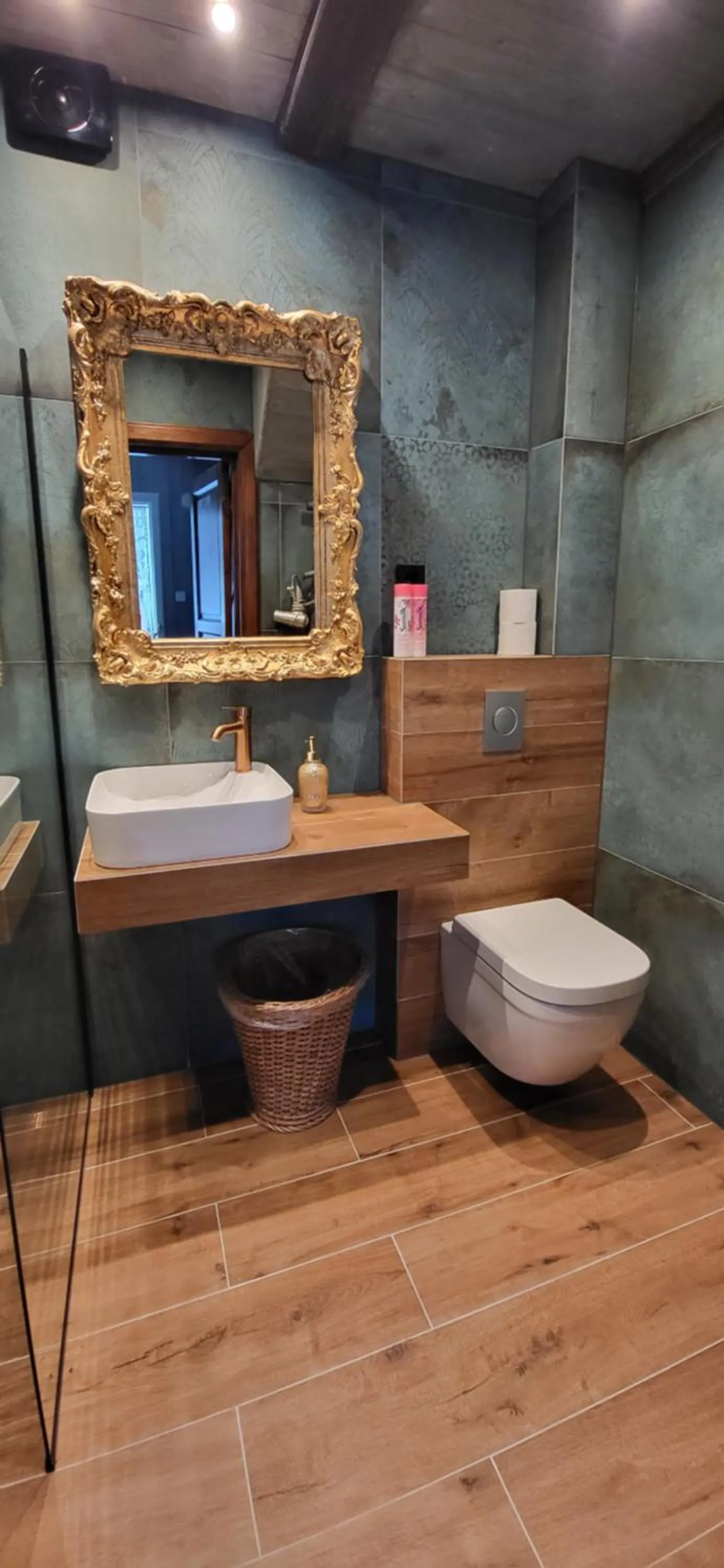 Bathroom in Lysko Gjestegård
