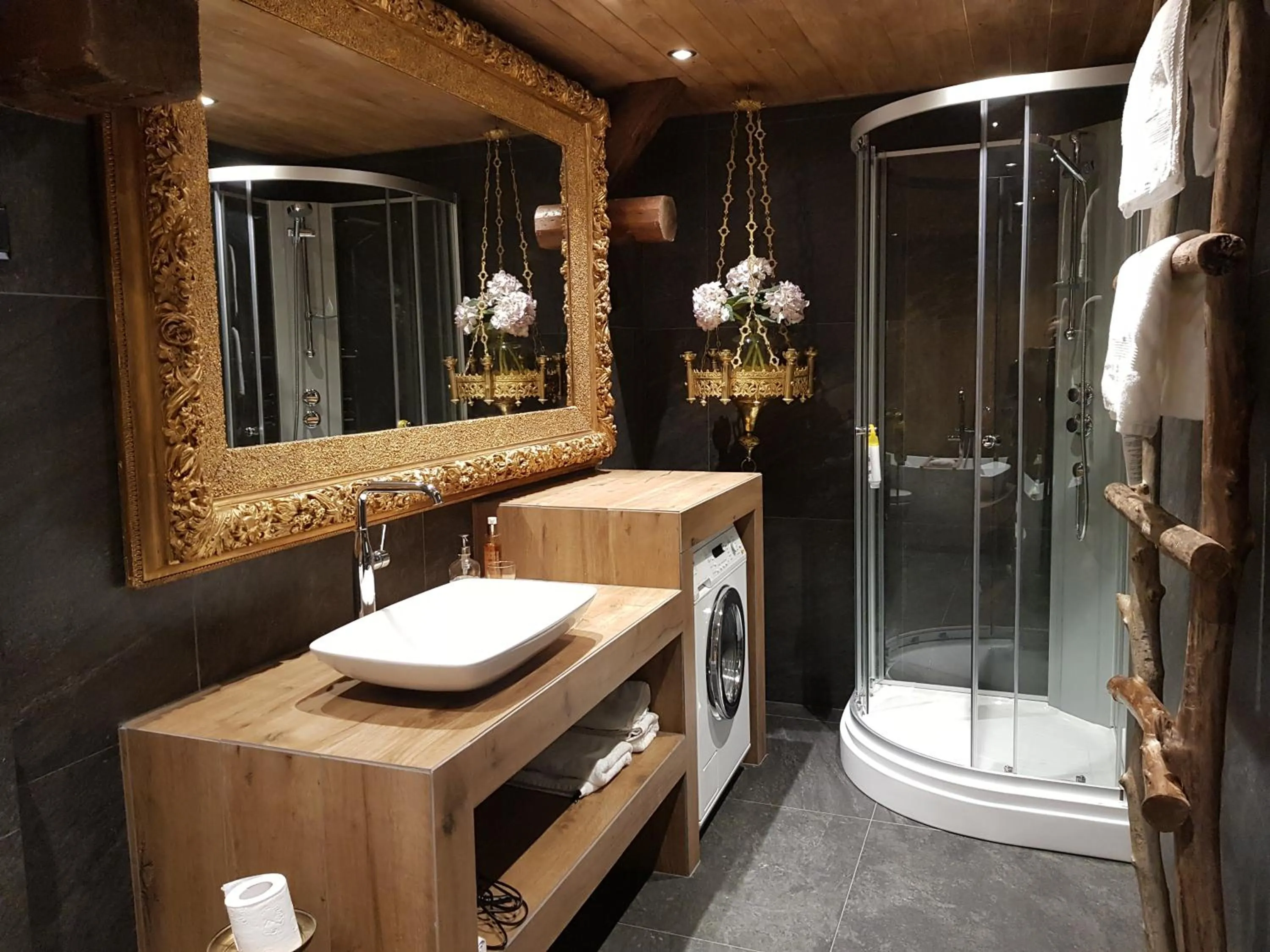 Shower in Lysko Gjestegård