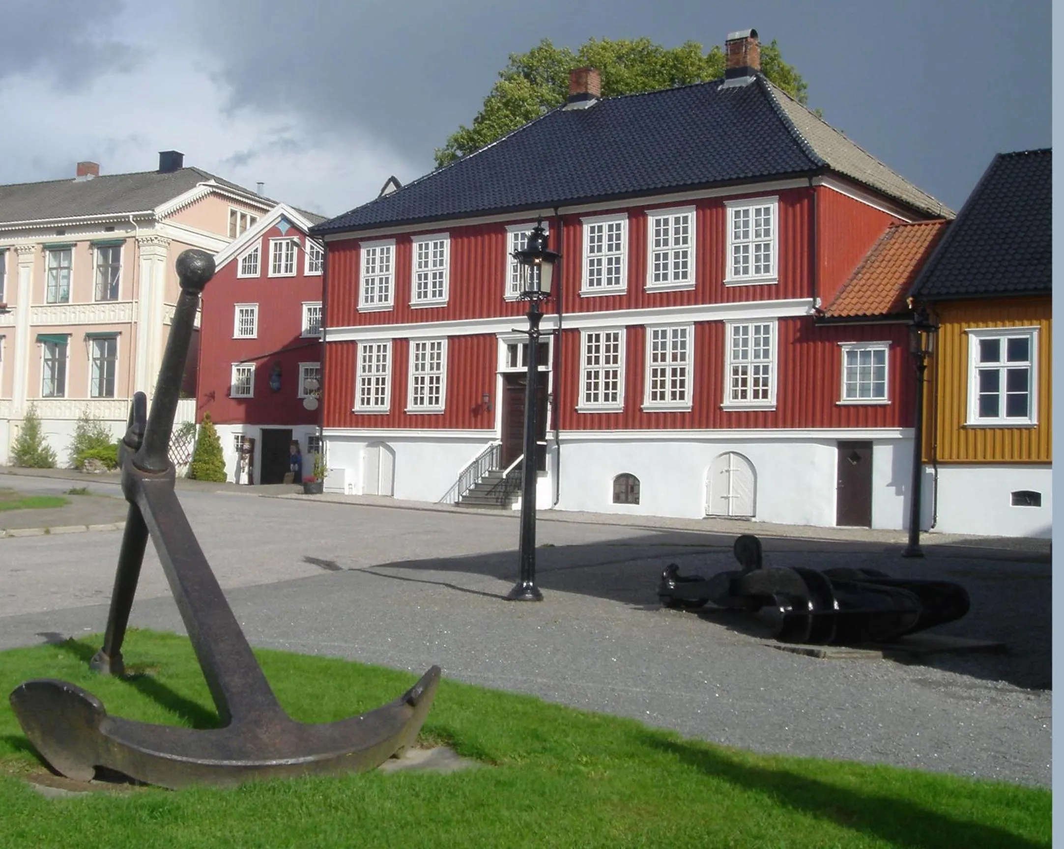 Facade/entrance in Lysko Gjestegård