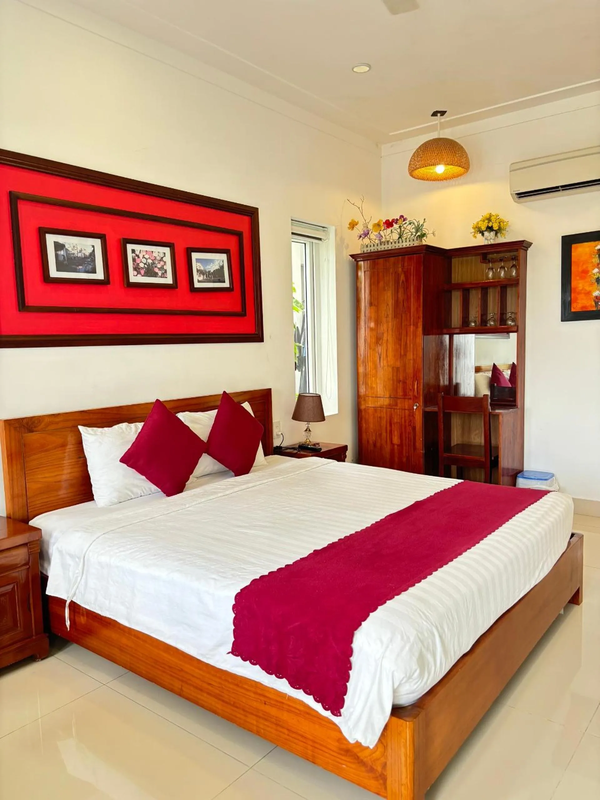 Bed in Red House Homestay - Villa