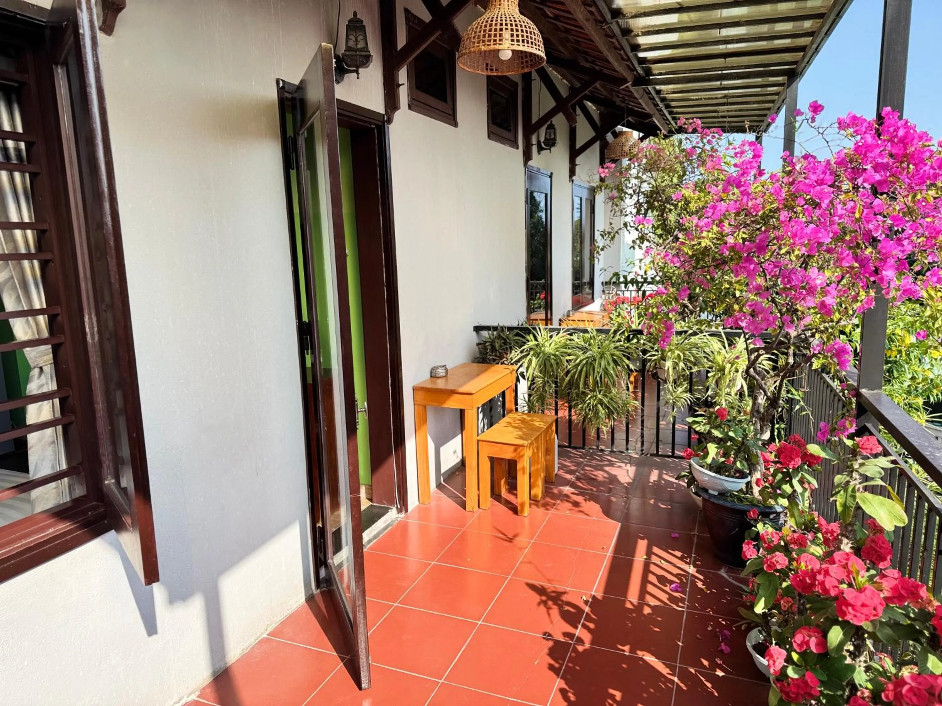 Balcony/Terrace in Tue Tam Garden Villa