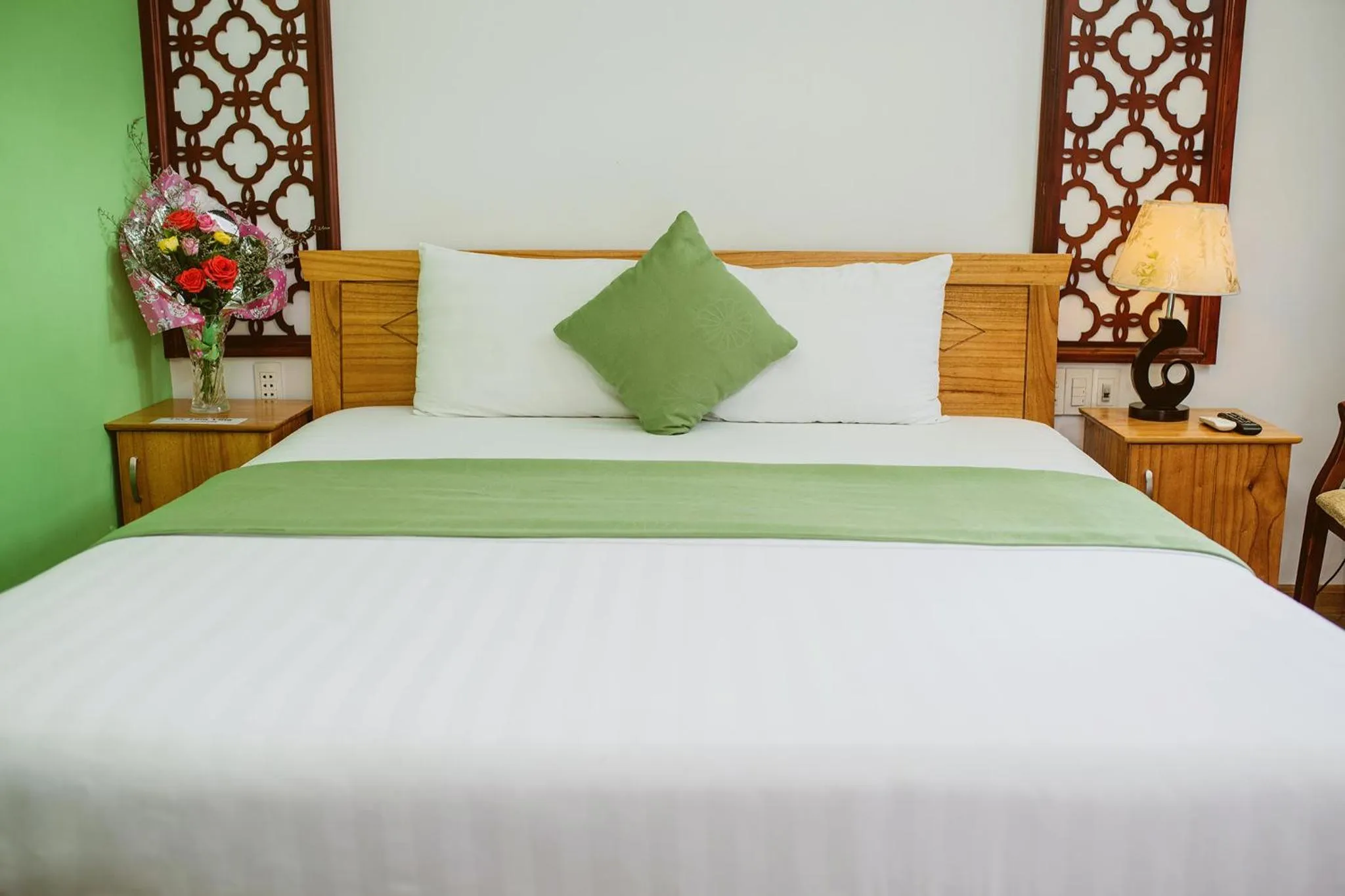 Bed in Tue Tam Garden Villa