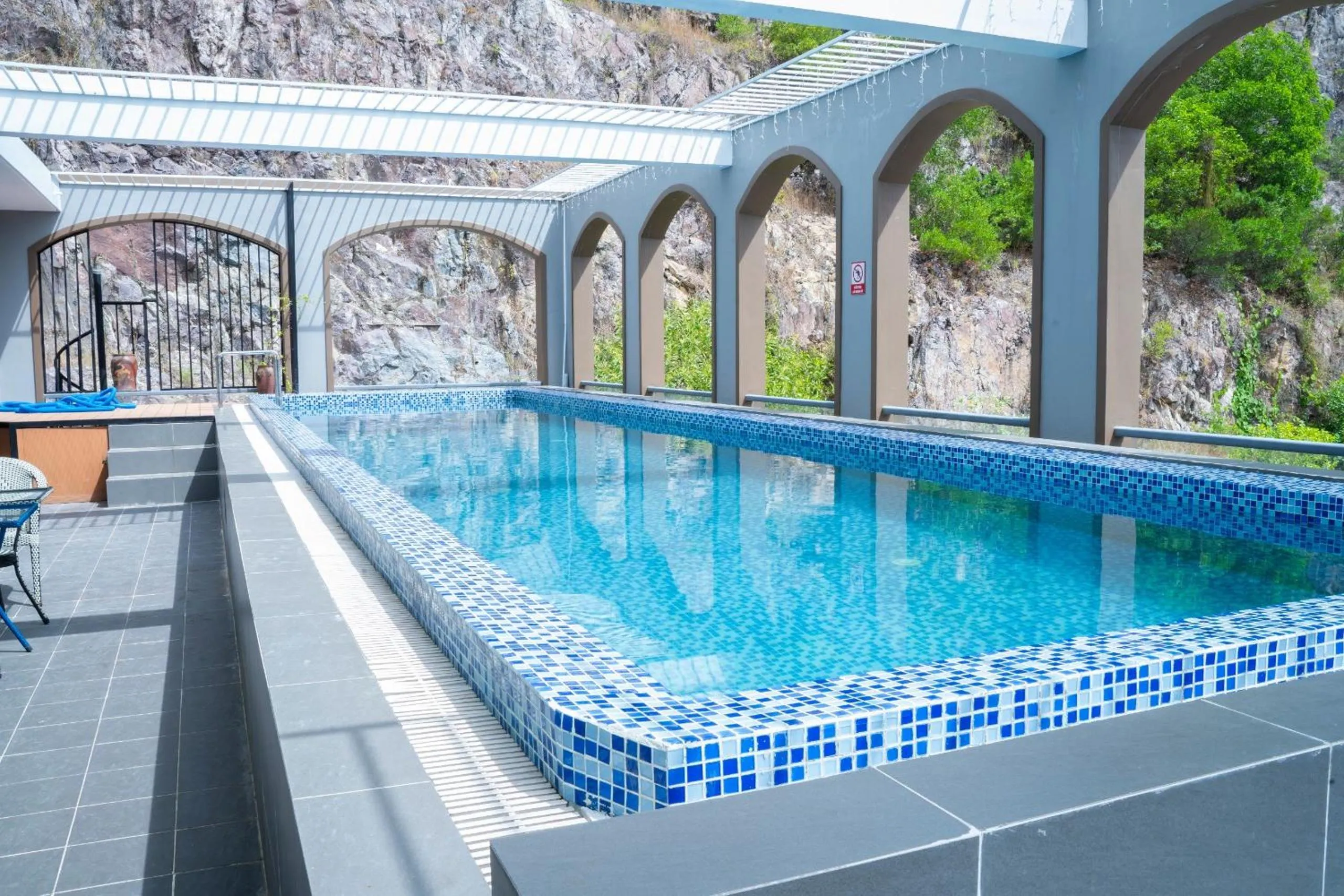 Swimming pool in Benzen Villas Nha Trang