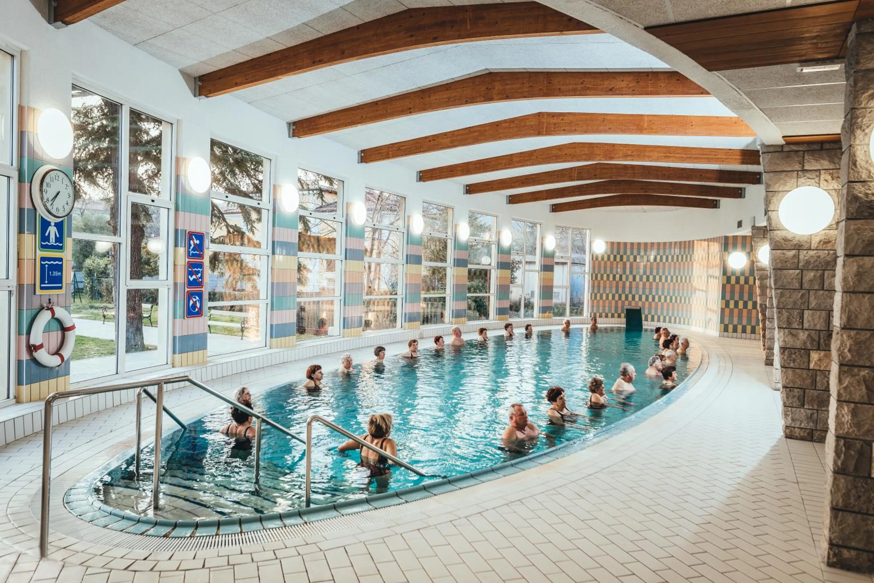 Swimming pool in Hotel Delfin