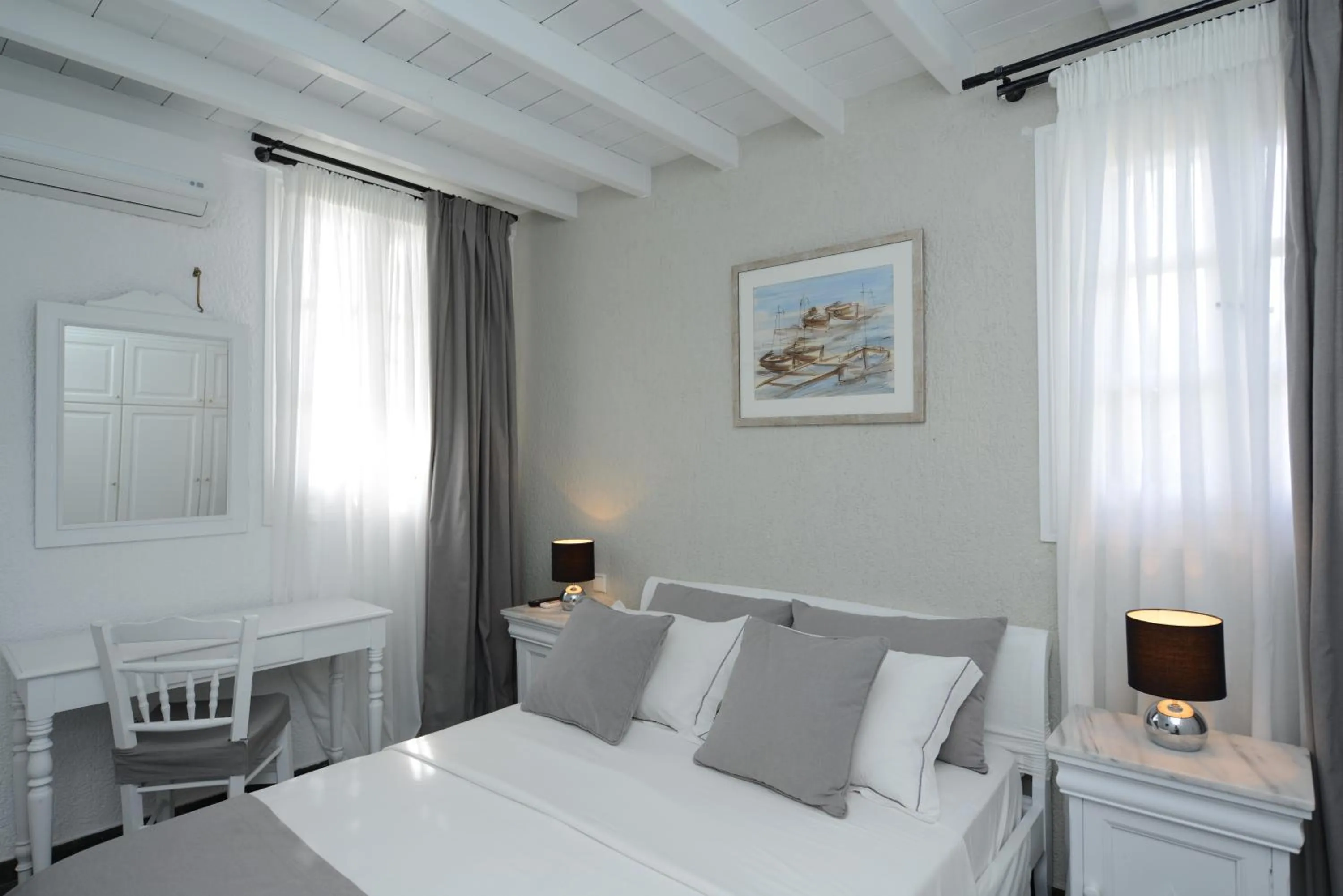 Bedroom, Bed in Thalasses Villas