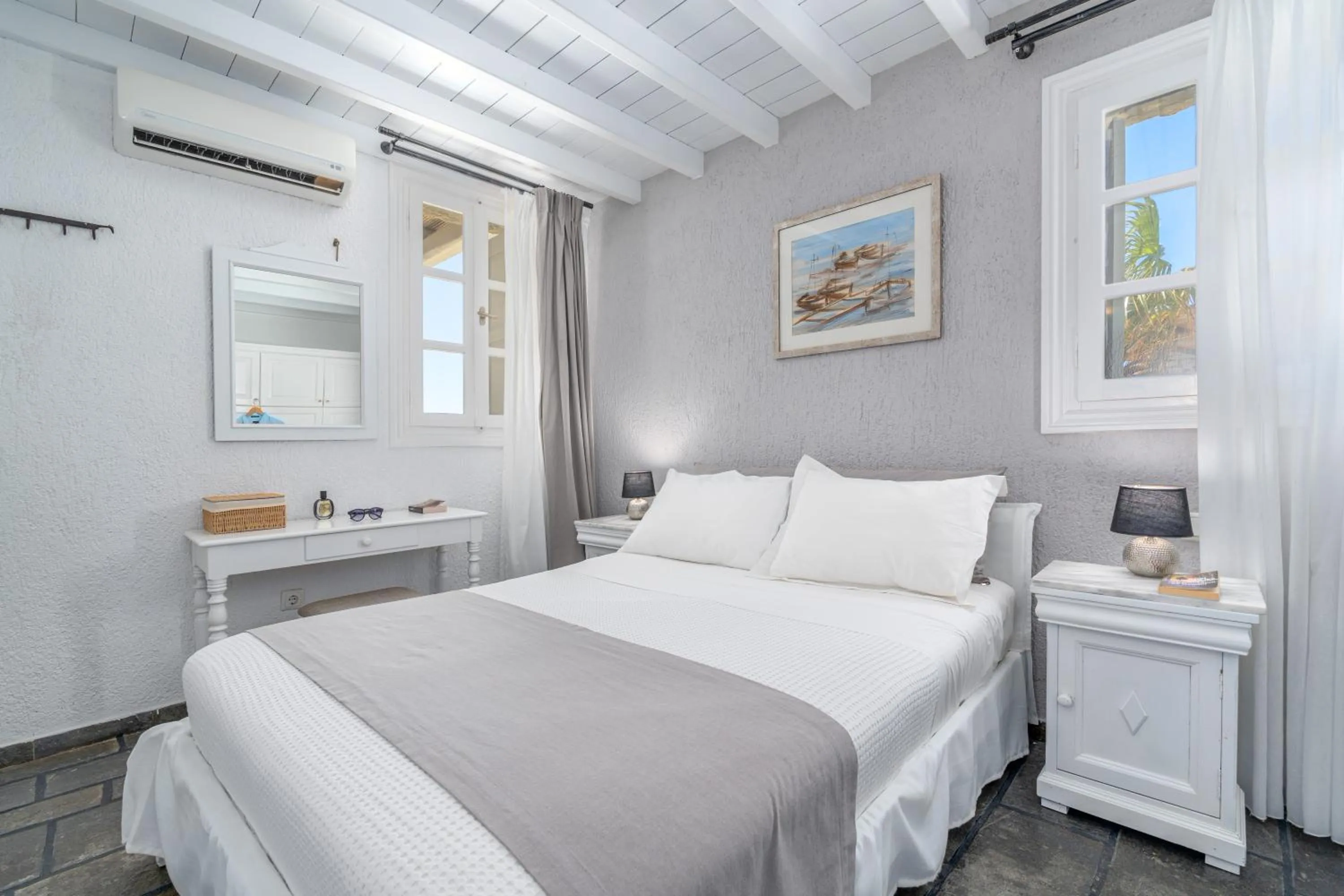 Bed in Thalasses Villas