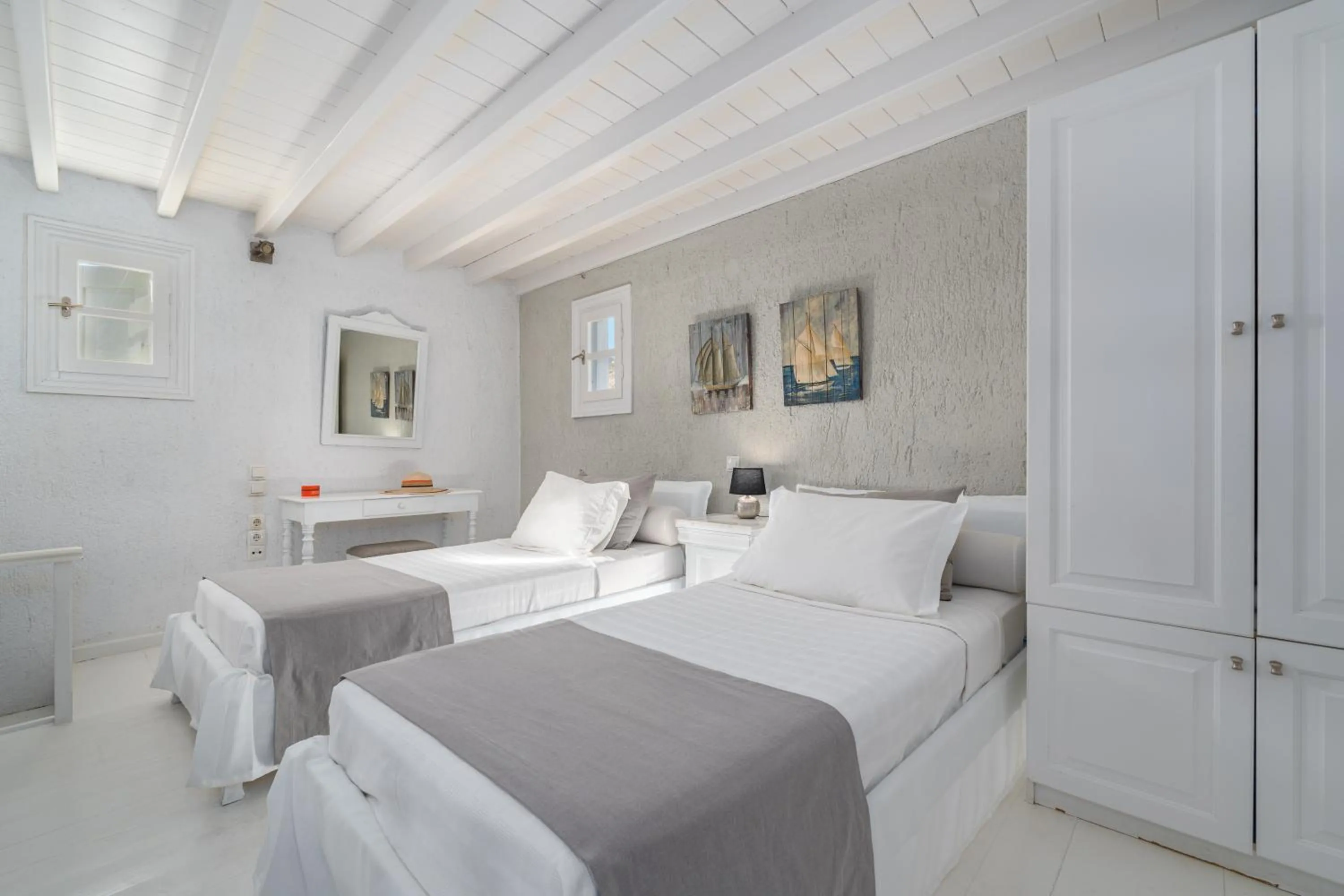 Bed in Thalasses Villas